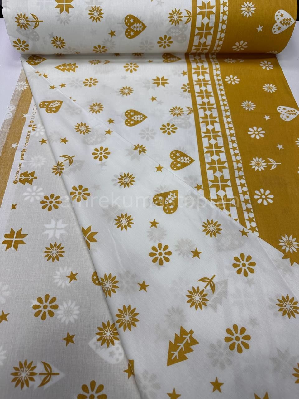 Premier Yıldızlı Kalp Desen Nevresimlik Poplin Kumaş