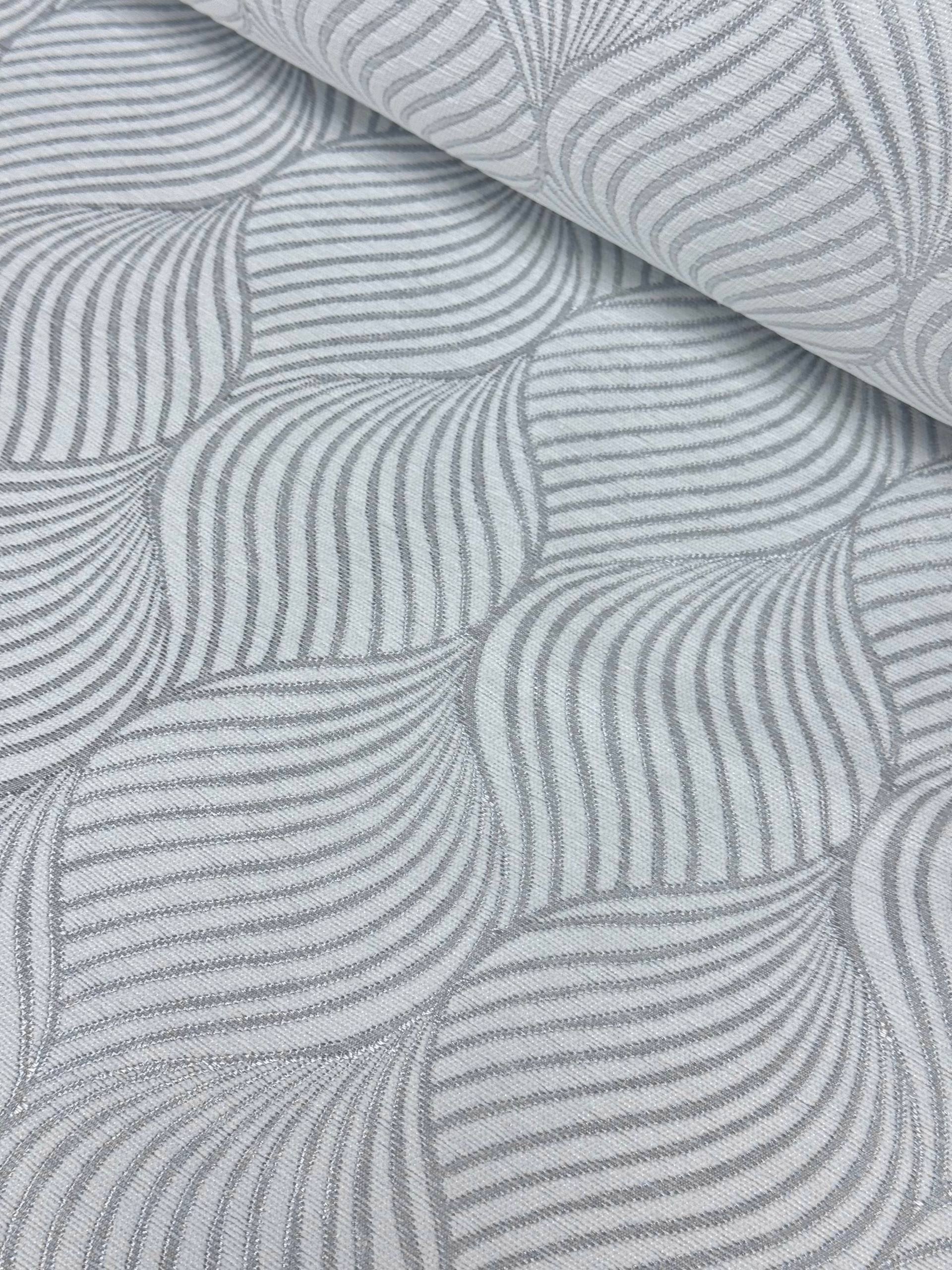 Açık Gri Diagonal Desenli Şönil Pike Kumaş