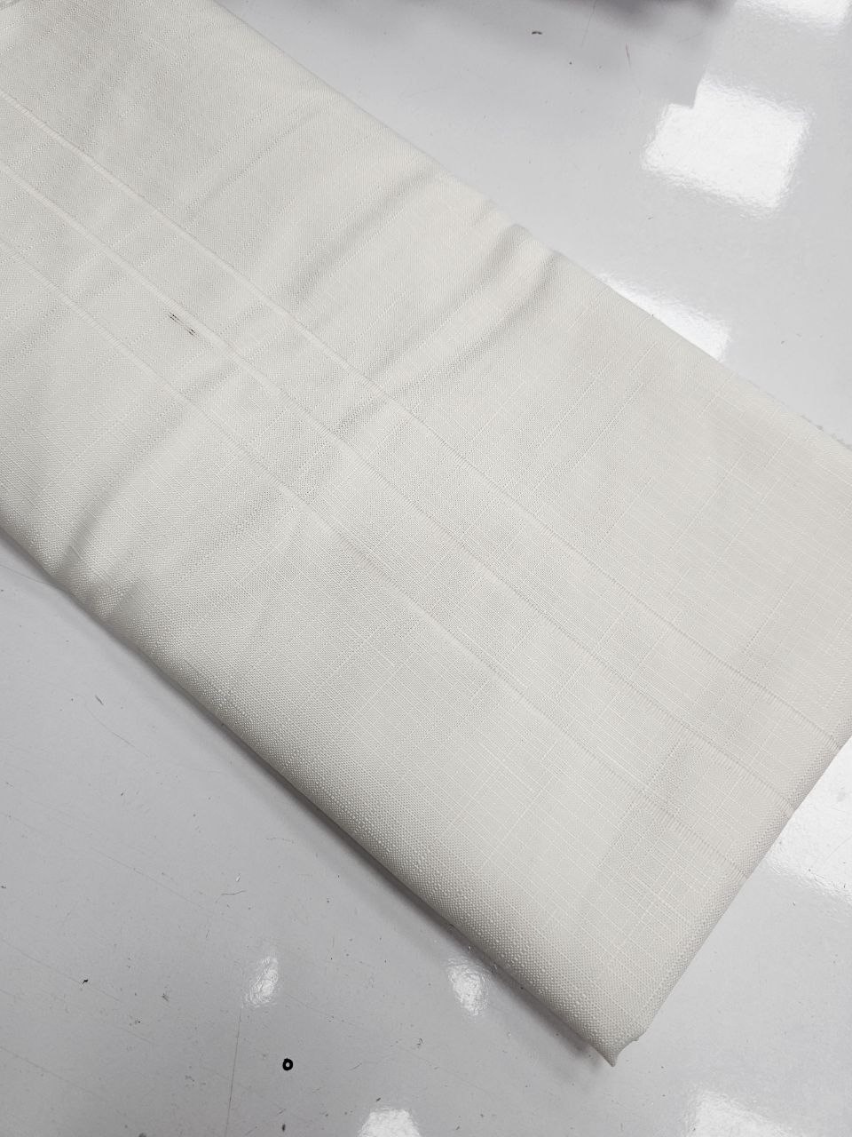 Ekru Renk Ajurlu İsveç Keten Kumaş