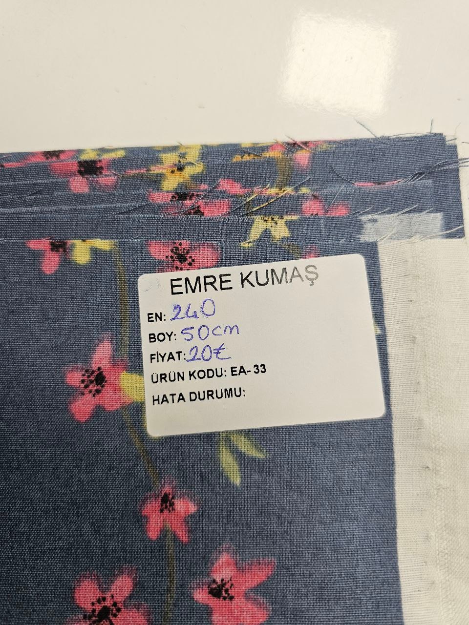 Mini Çiçekler Desenli Nevresimlik Poplin Kumaş
