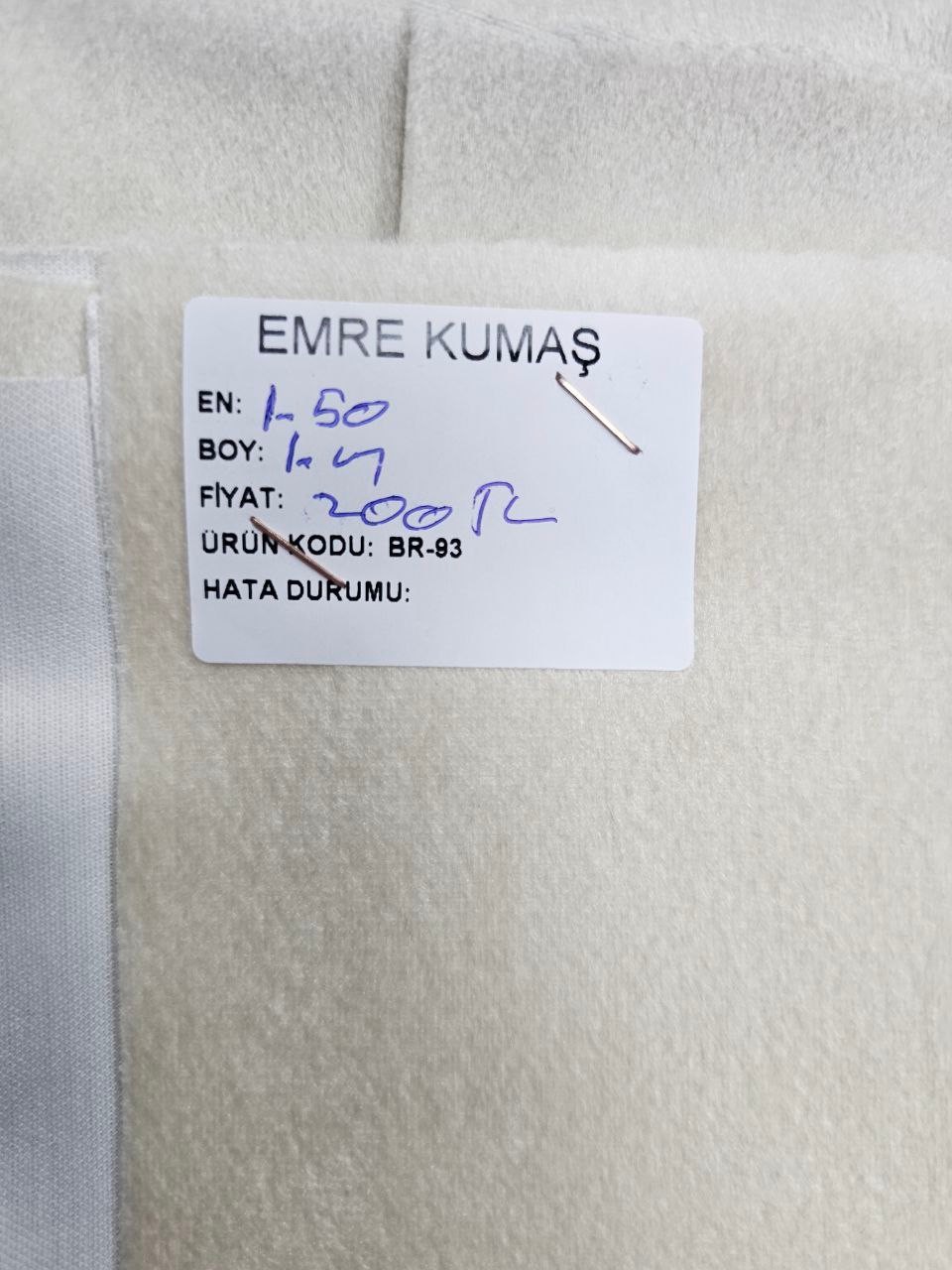 Krem Renk Babyface Kadife Kumaş