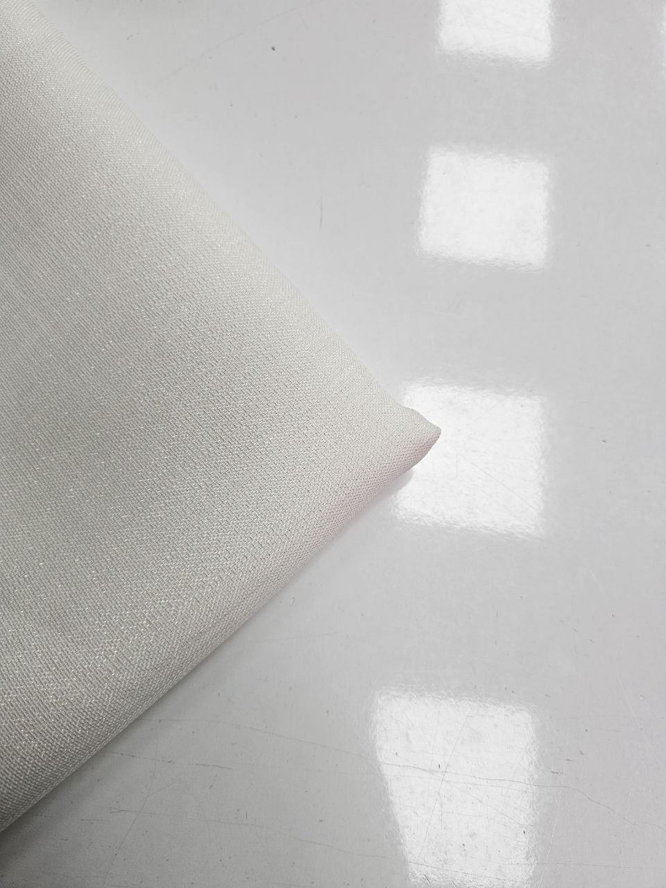 Ekru Renk Simli Gardenya Kumaş