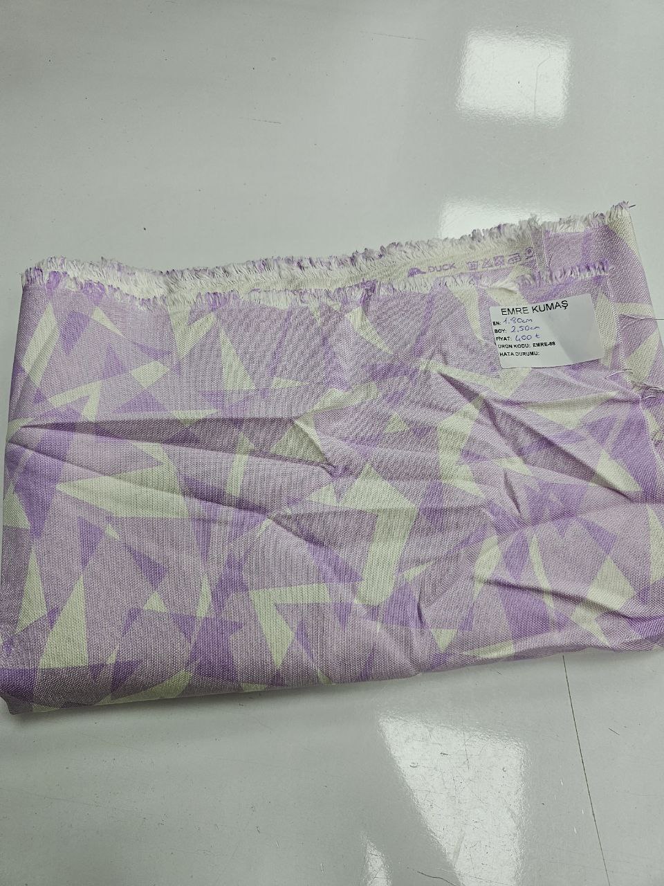 Lilac Triangle Patterned Duck Fabric