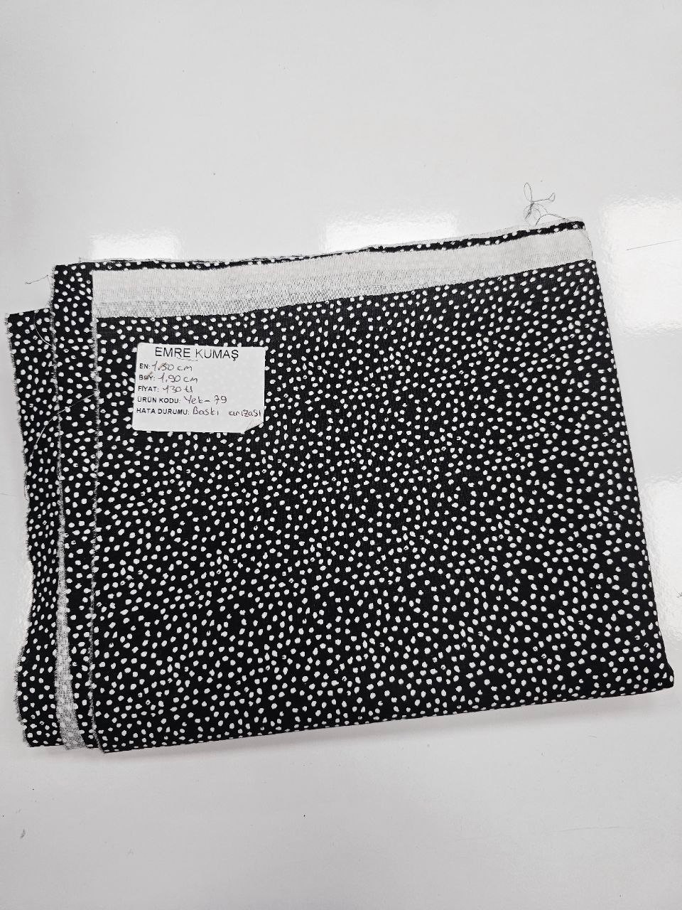 Mini Puantiye Desenli Giyimlik Poplin Kumaş