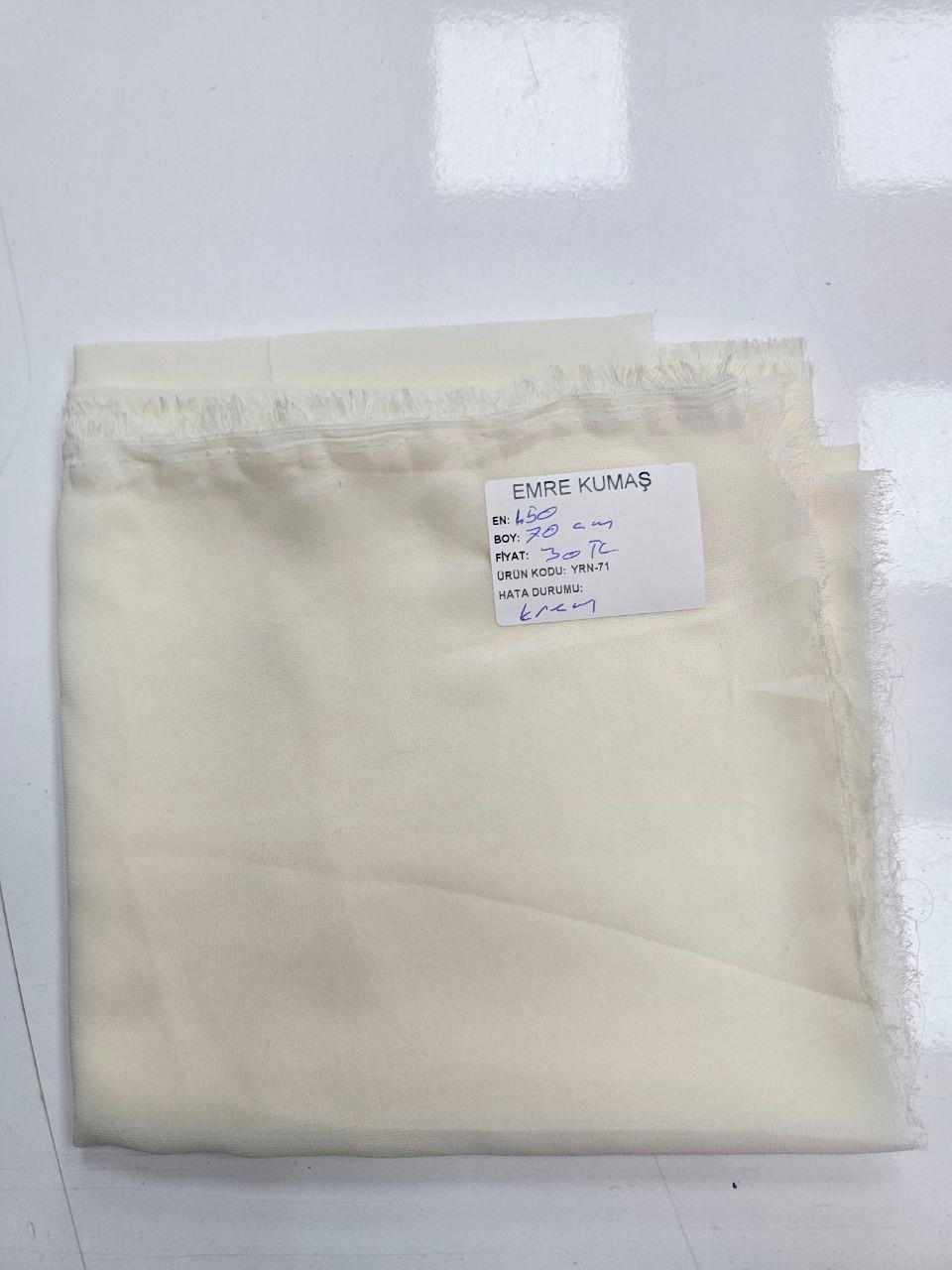 Krem Renk Şifon Kumaş