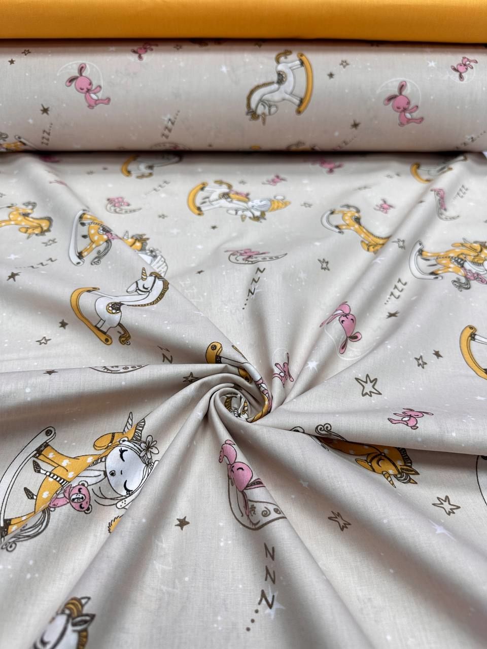 Uykucu Prenses Desenli Nevresimlik Poplin Kumaş