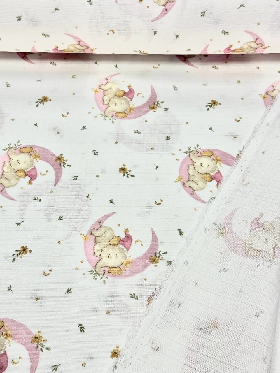 Pembe Uykucu Fil Desenli Müslin Kumaş - Müslin Bezi