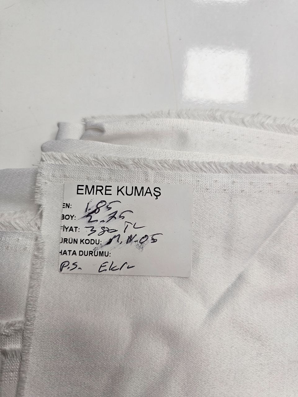 Ekru Parlak Pamuk Saten Kumaş