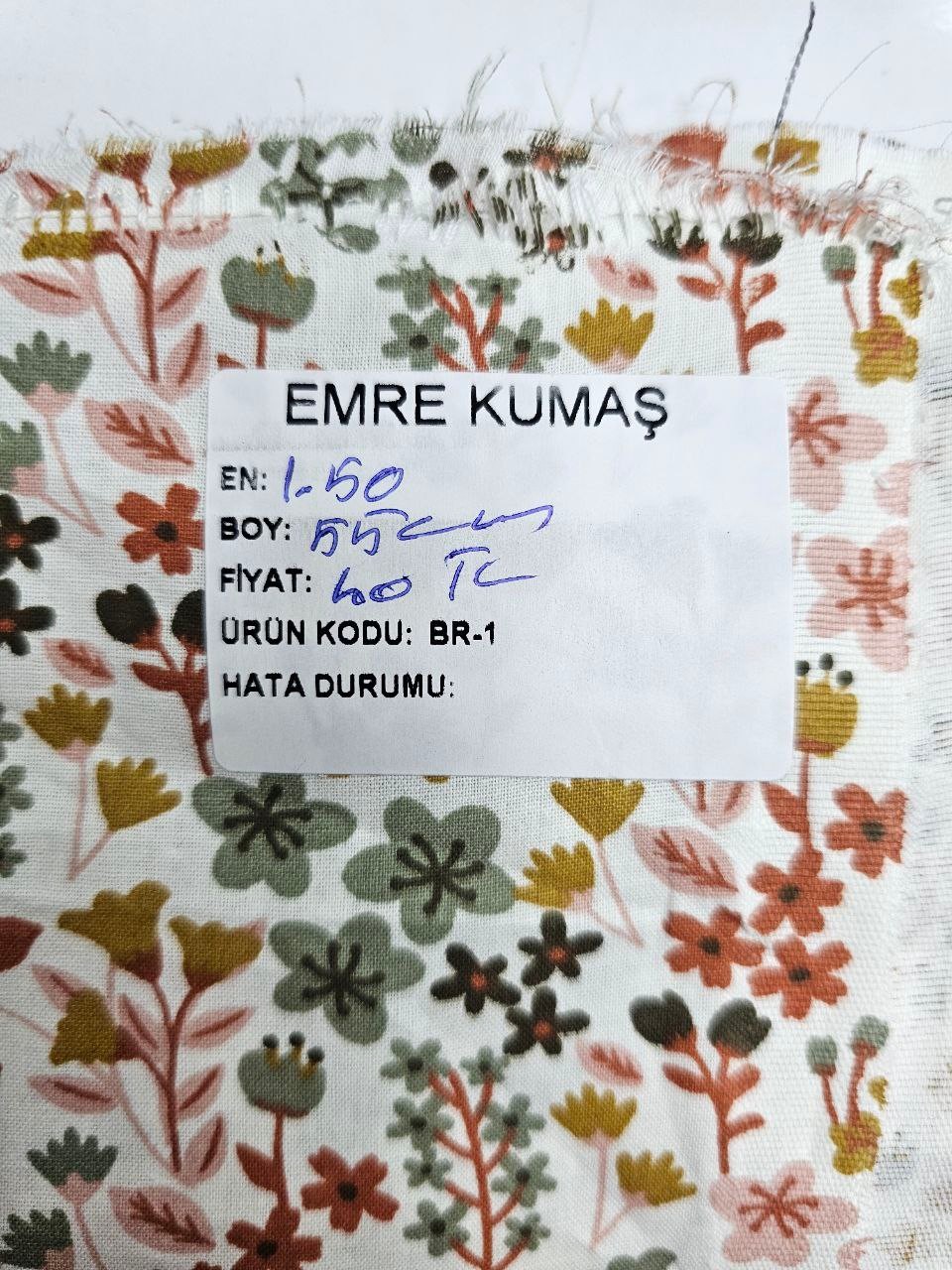 Mini Çiçekler Desenli Giyimlik Poplin Kumaş