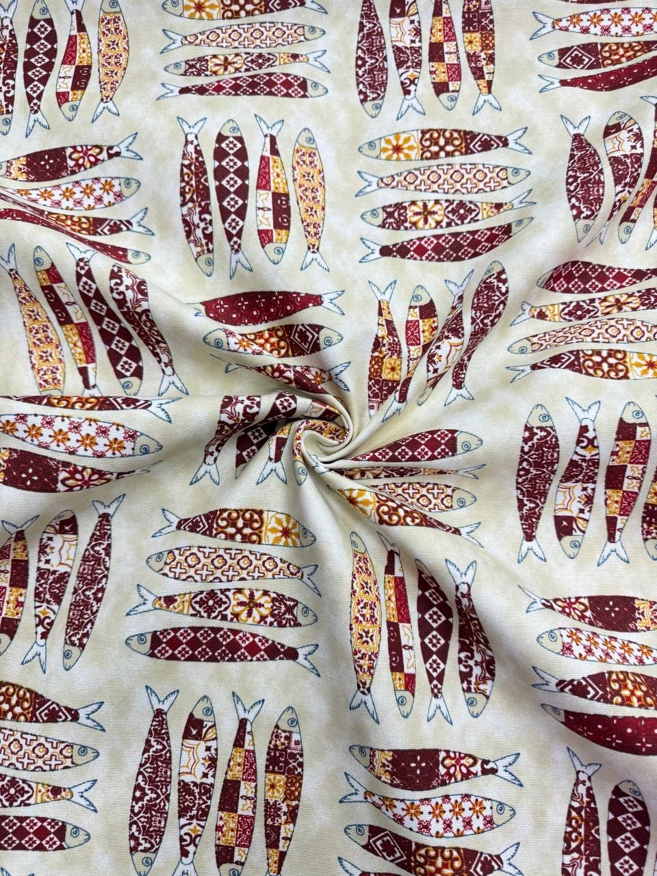 Bordo Etnik Balık Desenli Duck Kumaş - Duck Bezi