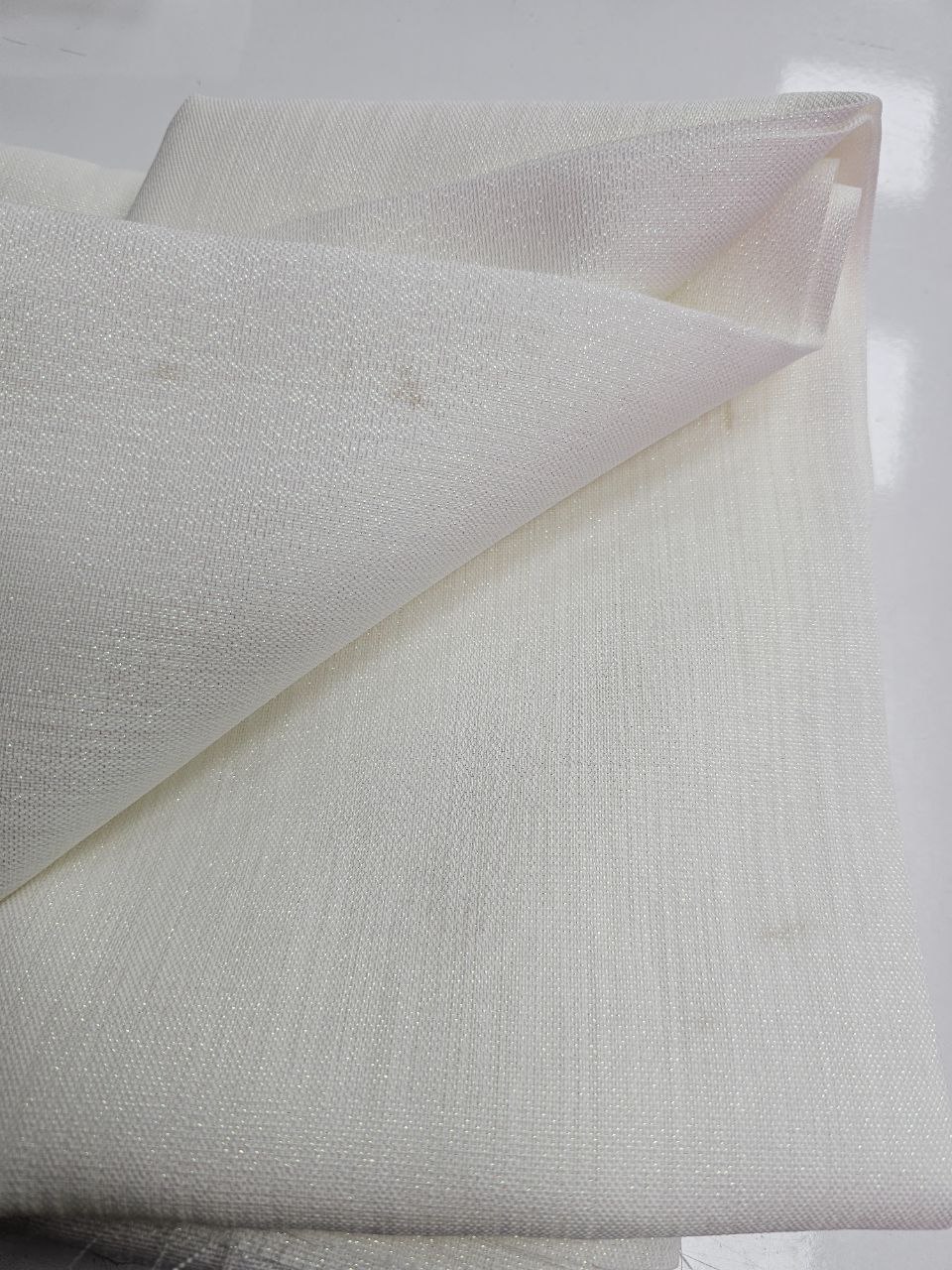 Ekru Renk Simli Gardenya Kumaş