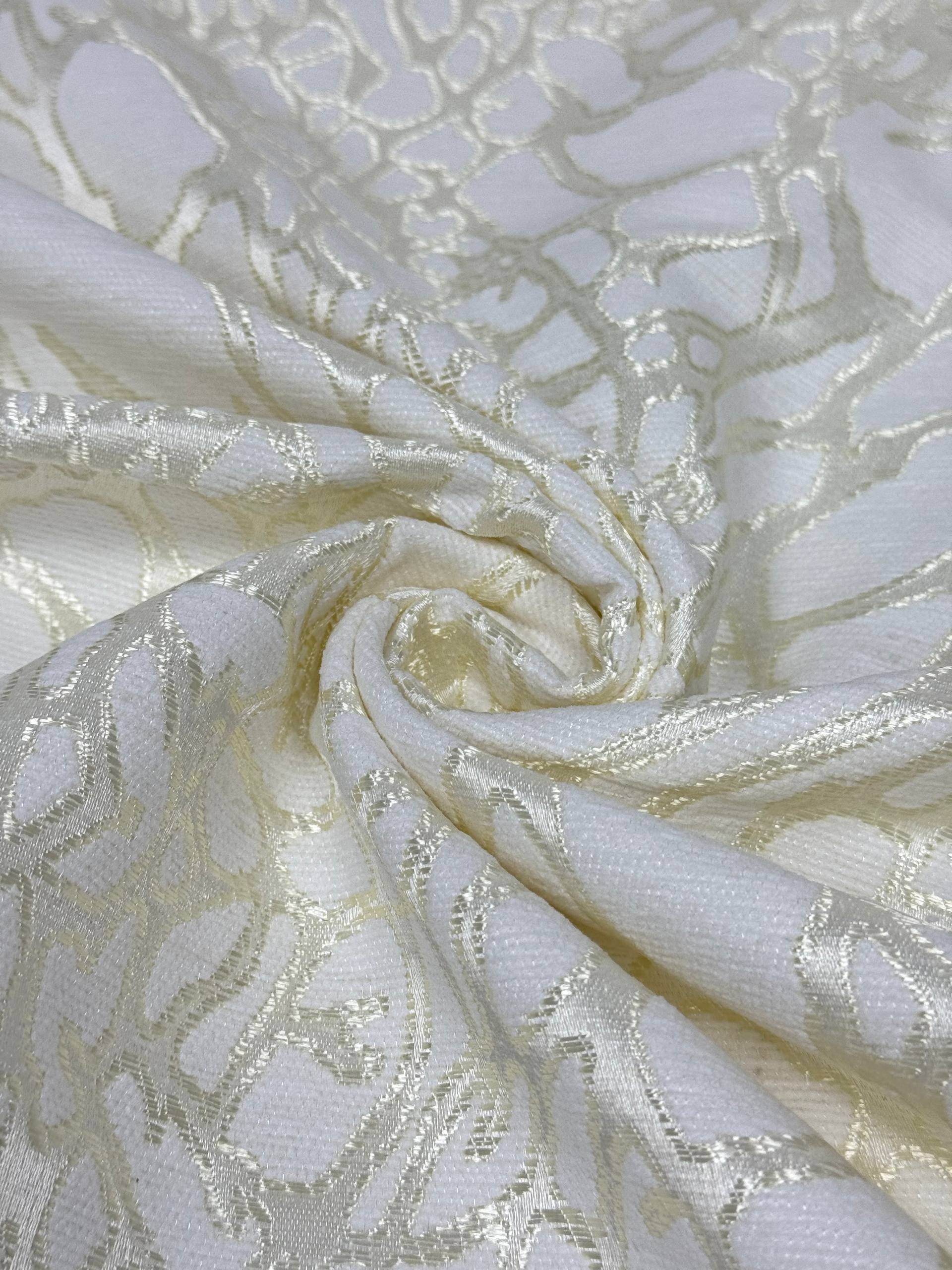 Krem Çakıl Taşı Desen Şönil Pike