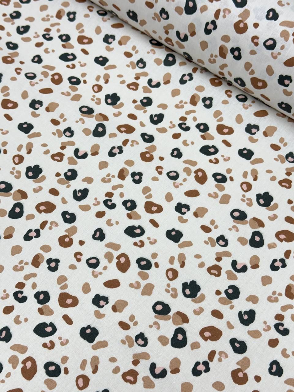 Kahverengi Minik Çakıl Desenli İthal Poplin Kumaş