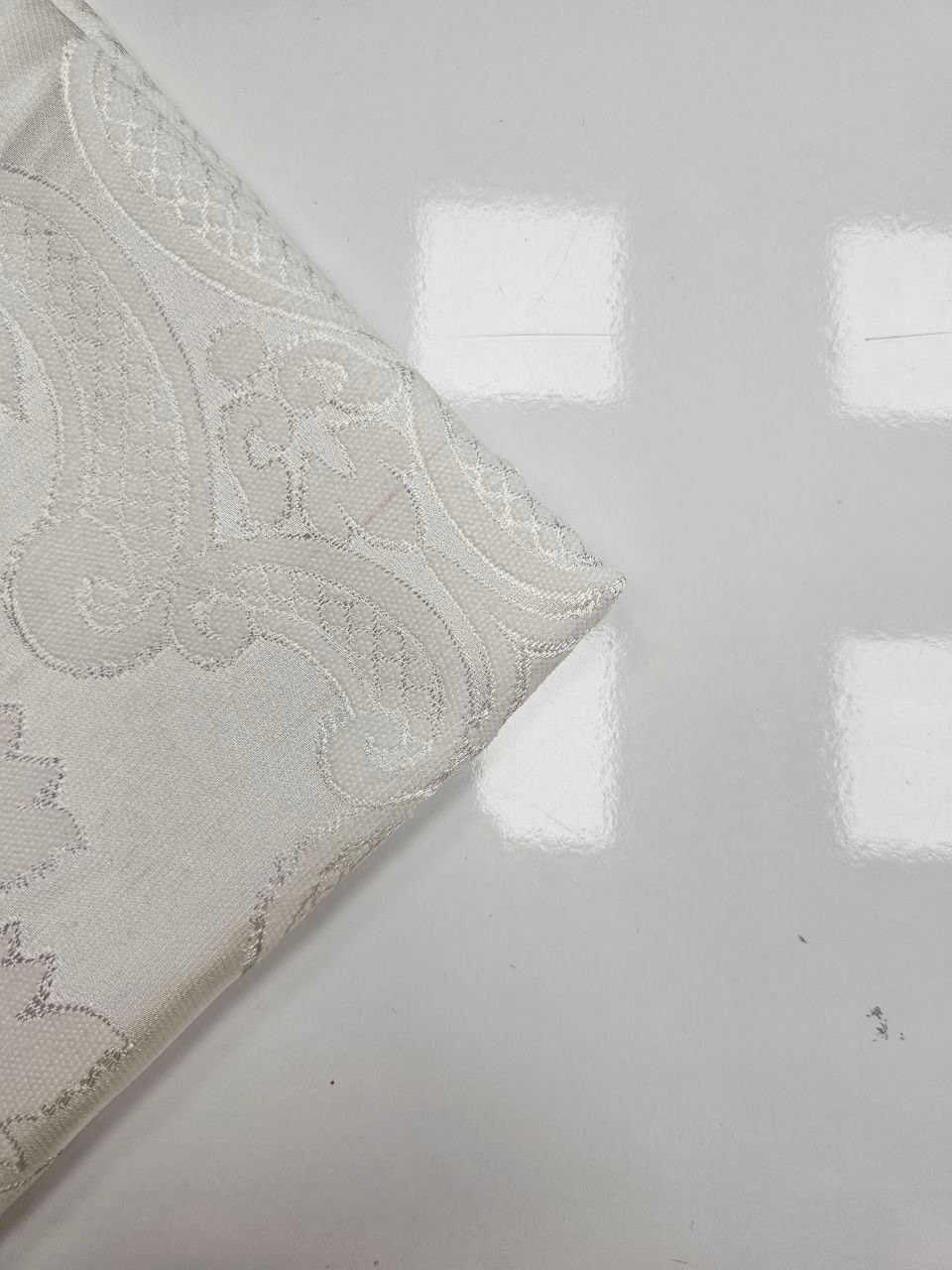 Damaks Desenli Şönil Pike Kumaşı