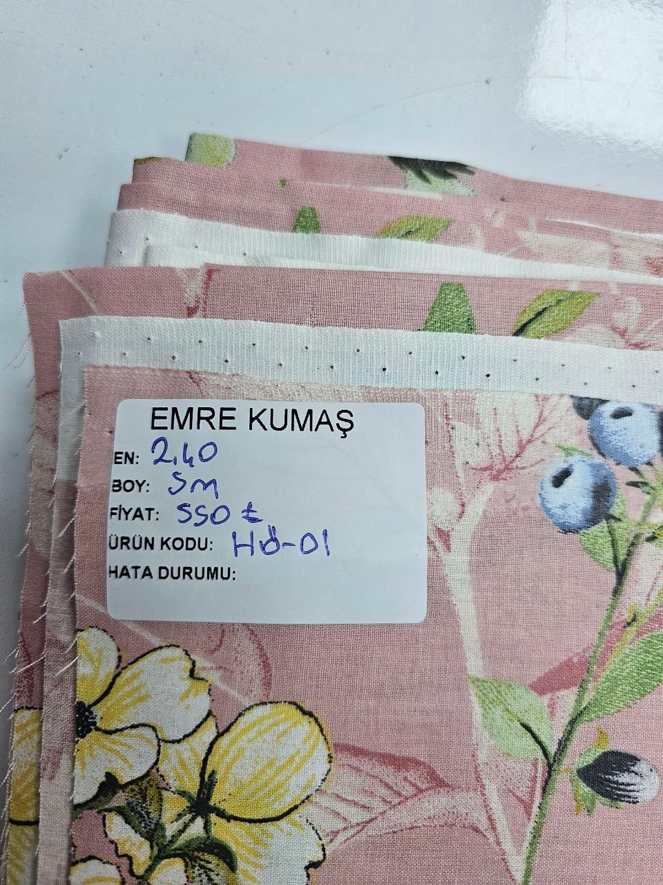 Pudra Zemin Masal Desenli Nevresimlik Poplin Kumaş