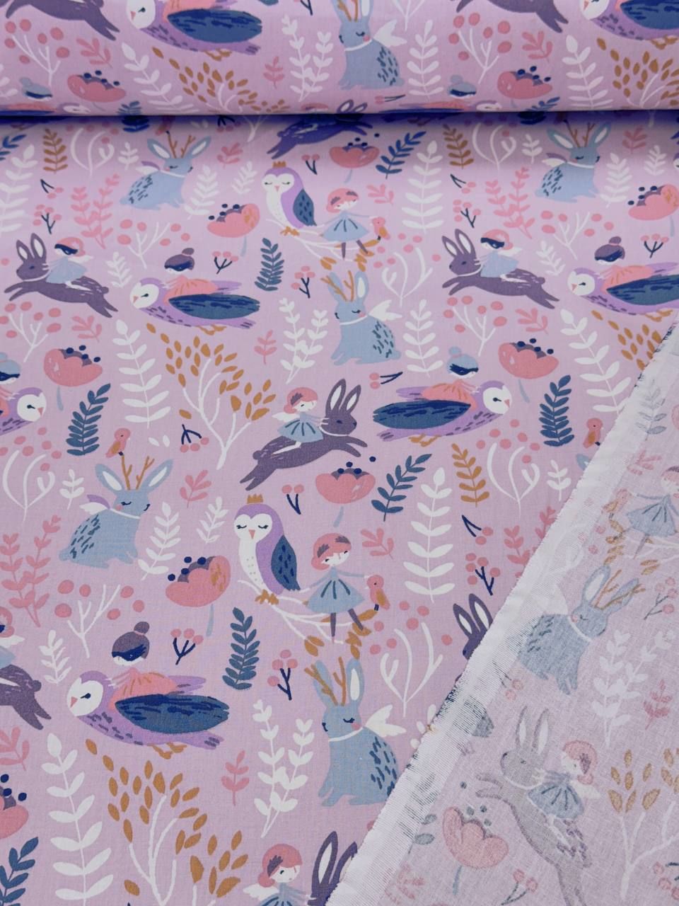 Tavşanlı Prenses Desenli İthal Poplin Kumaş