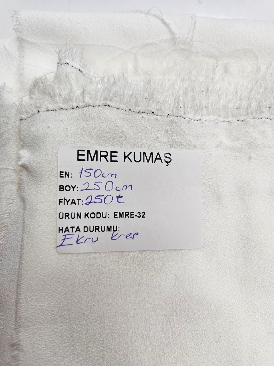 Ekru Renk Giyimlik Krep Kumaş