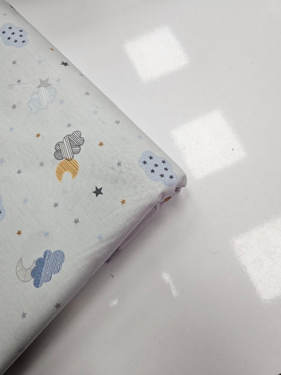 Mini Bulutlar Desenli Nevresimlik Poplin Kumaş