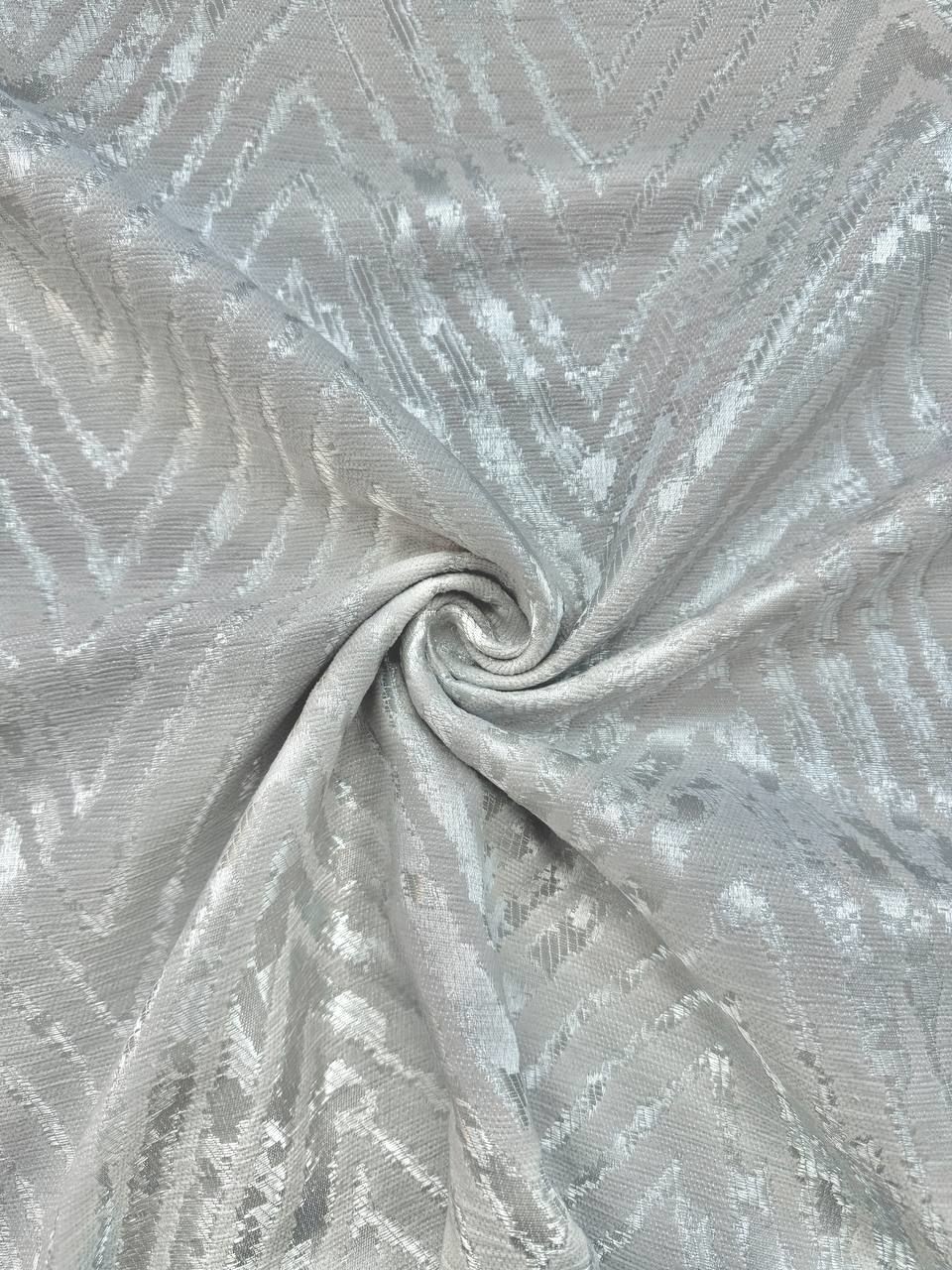 Gri Zigzag Desenli Şönil Pike Kumaş