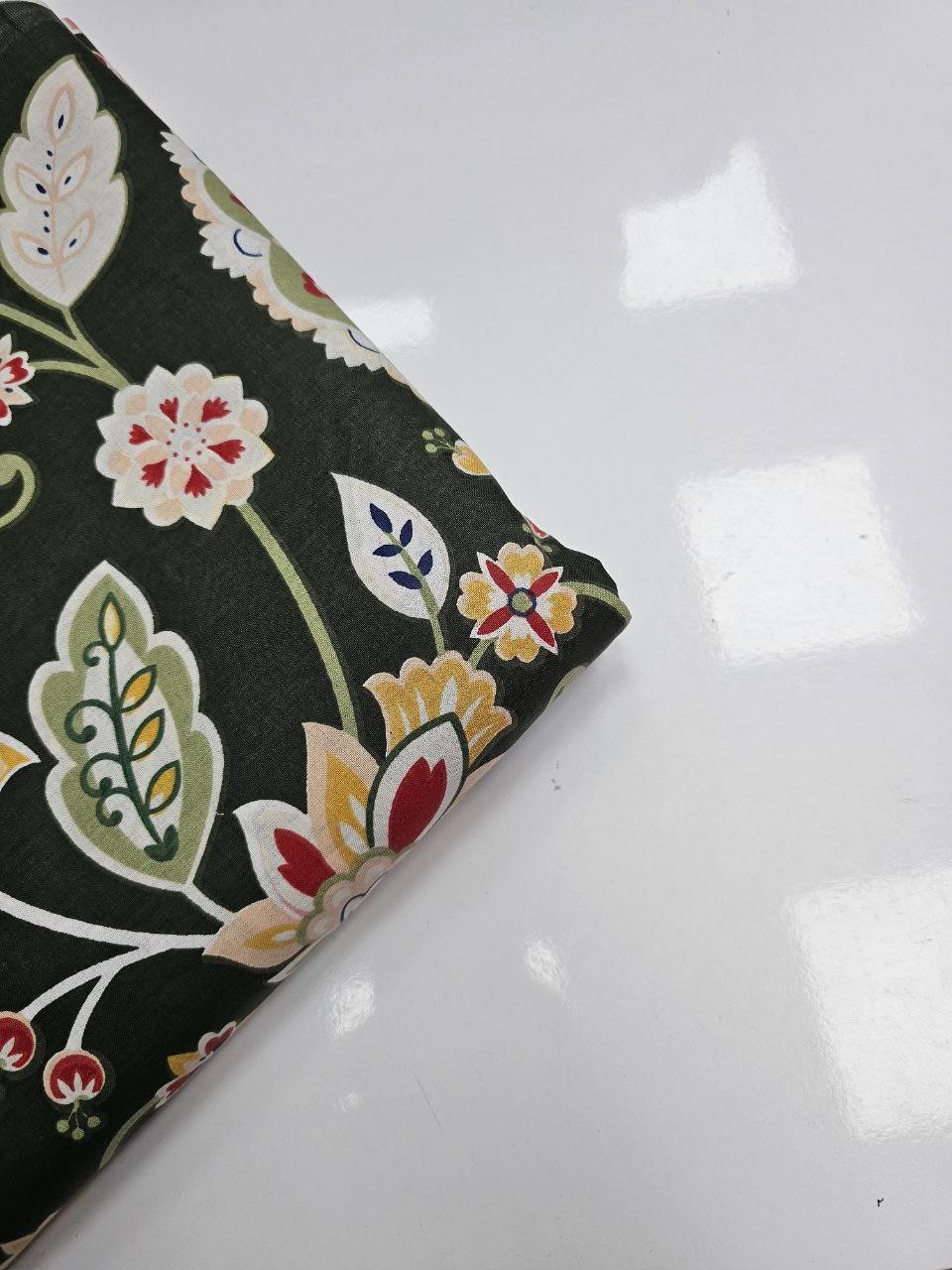 Çok Renkli Etnik Desenli  Nevresimlik Poplin Kumaş