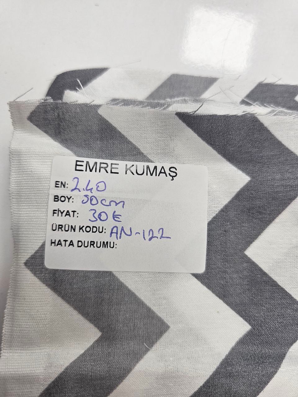 Gri Zigzag Desenli Nevresimlik Poplin Kumaş