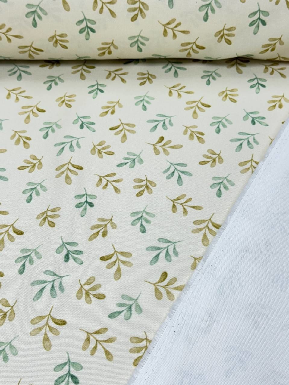 Mint Yeşili Minik Fidan Desenli Duck Kumaş - Duck Bezi