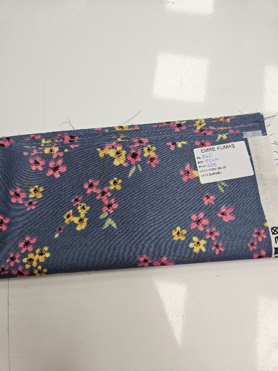 Mini Çiçekler Desenli Nevresimlik Poplin Kumaş