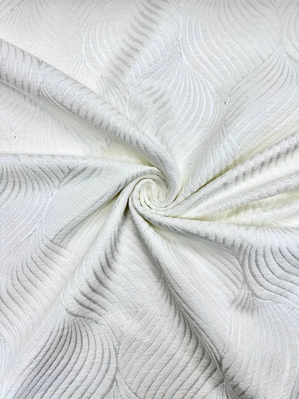 Ekru Diagonal Desenli Şönil Pike Kumaş
