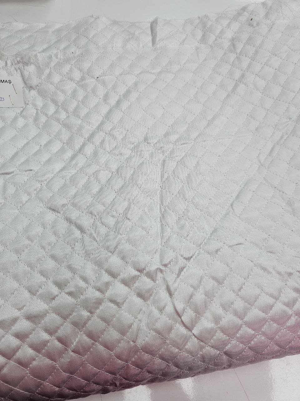 Beyaz Kapitone Kumaş