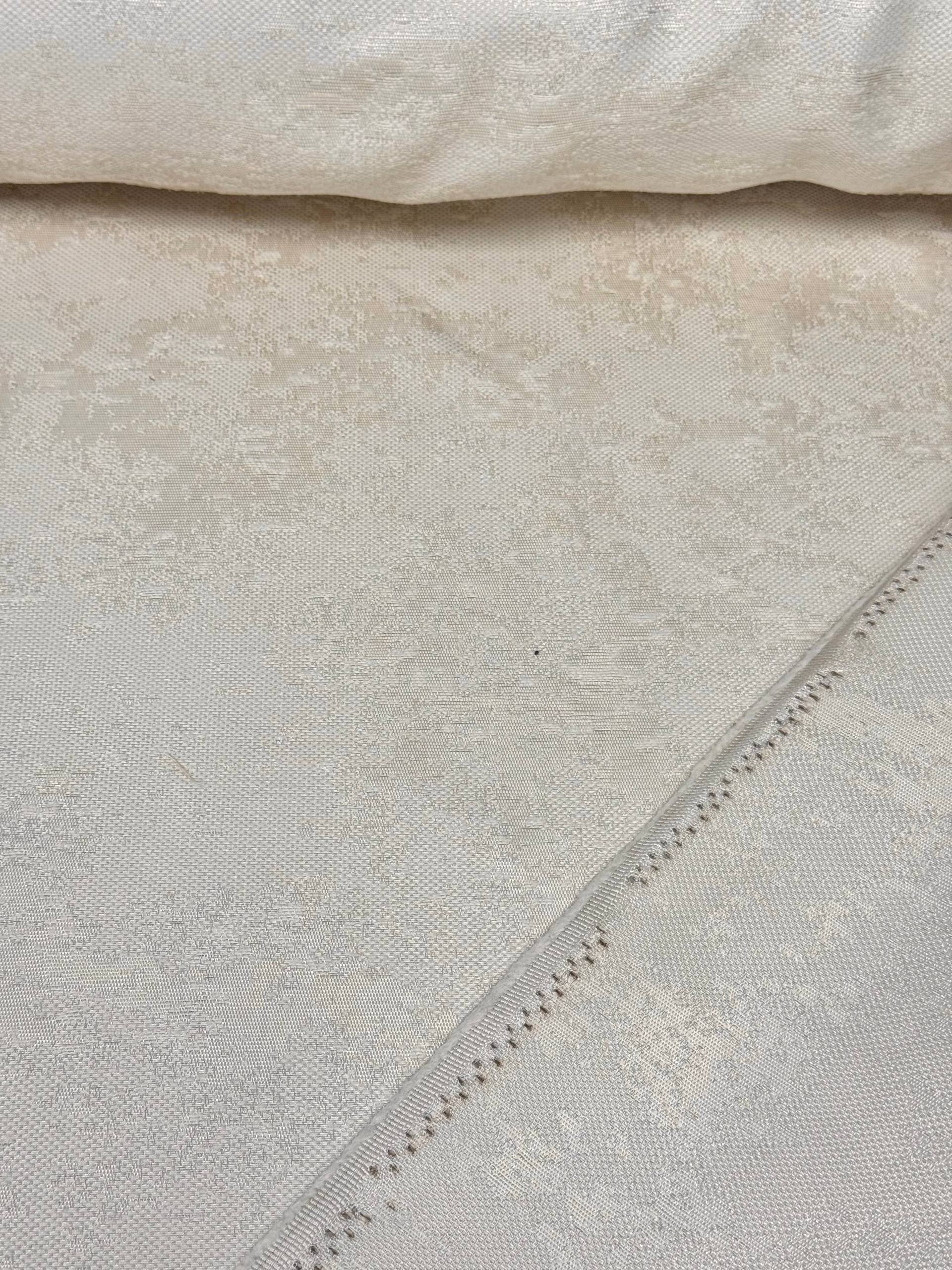 Kapuçino Bulut Desen Dertsiz Masa Örtüsü Kumaşı