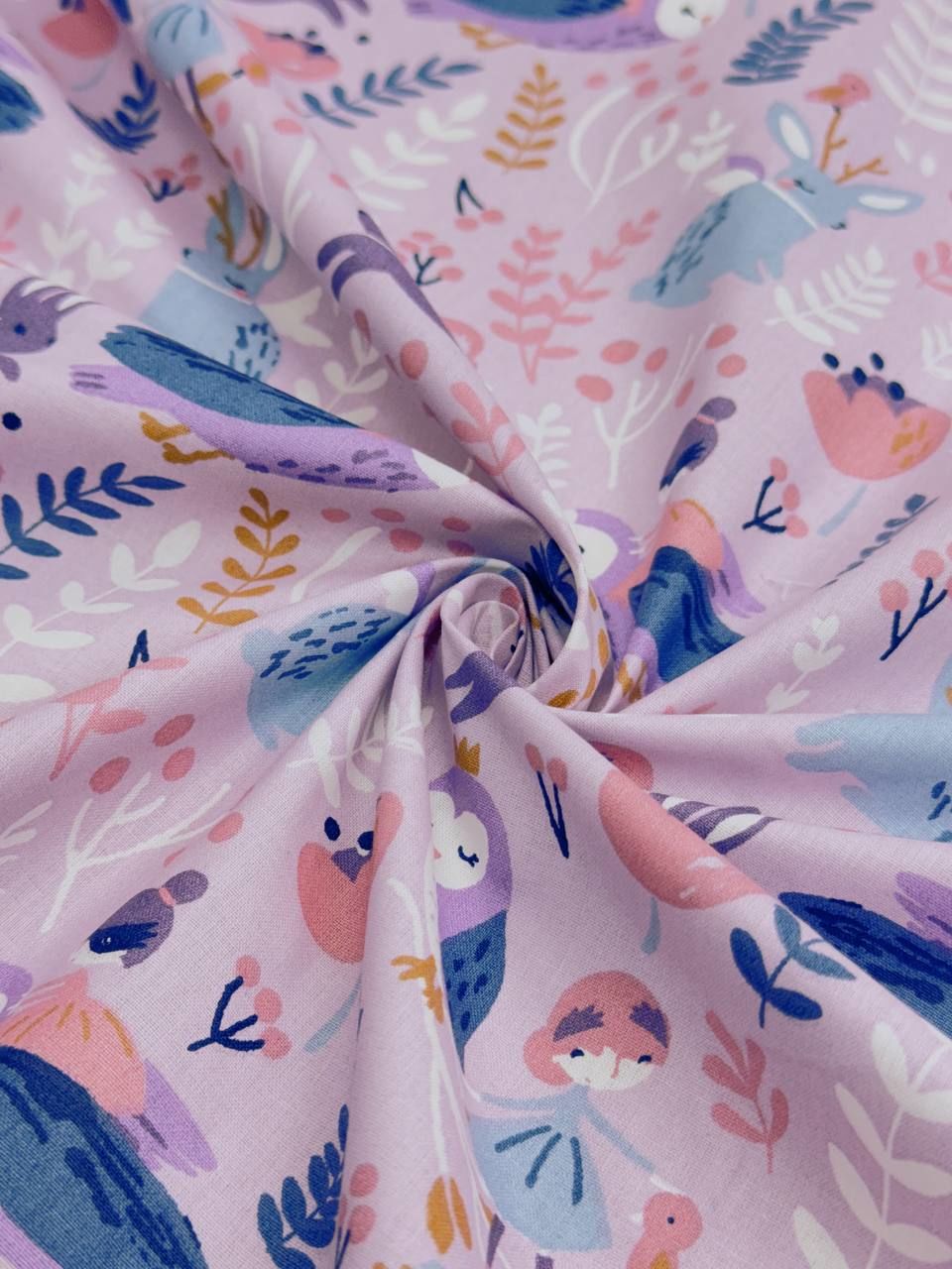 Tavşanlı Prenses Desenli İthal Poplin Kumaş