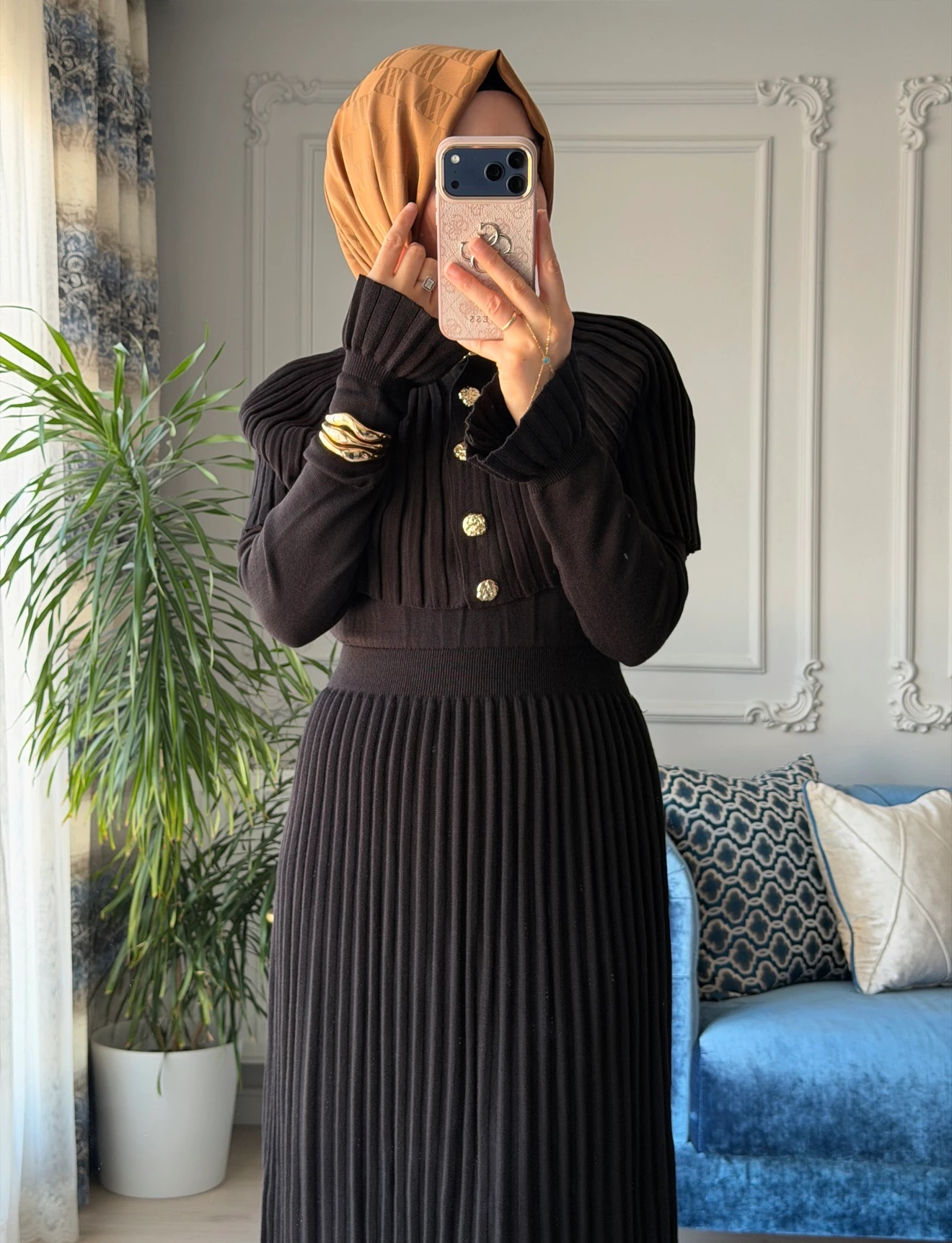 Afra Piliseli Elbise Siyah