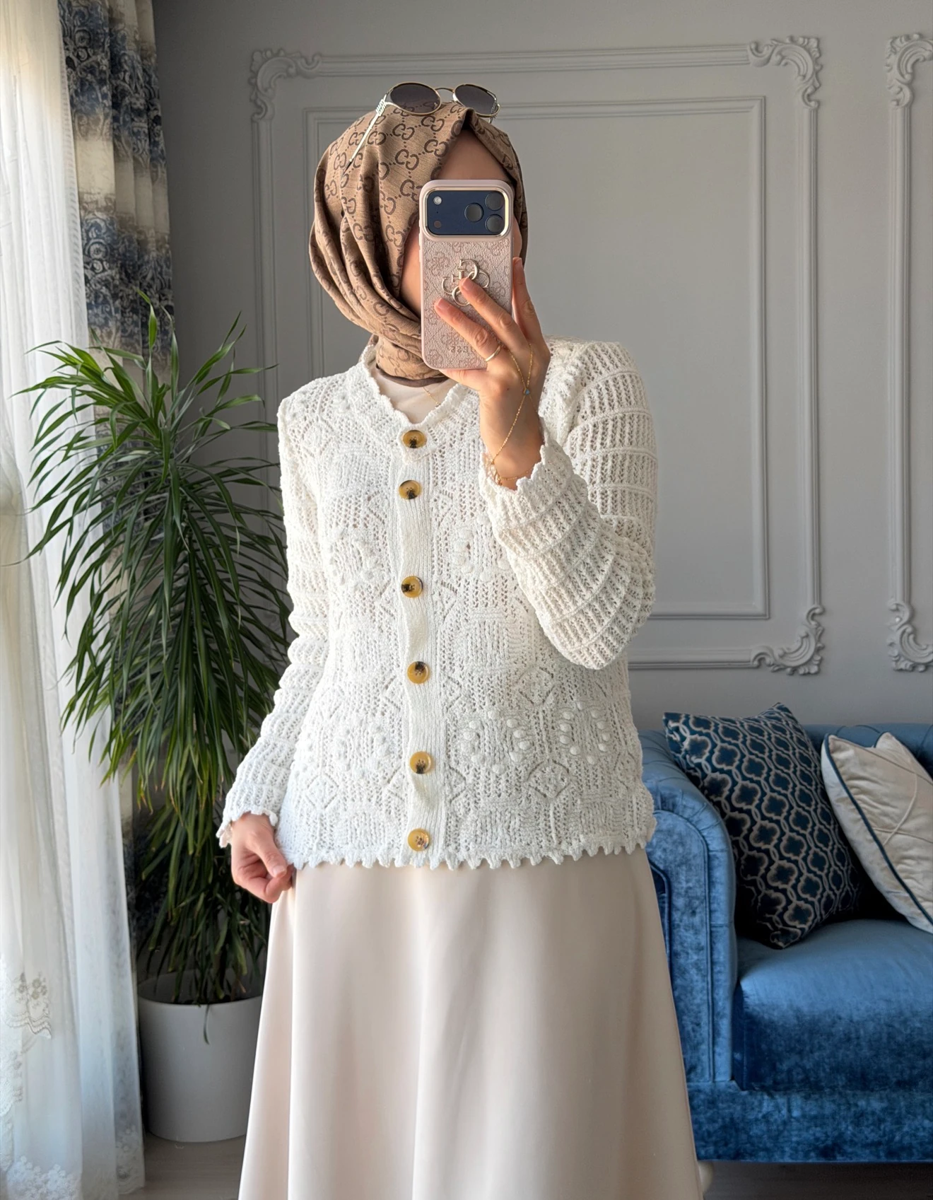 Düğmeli Hırka Ekru