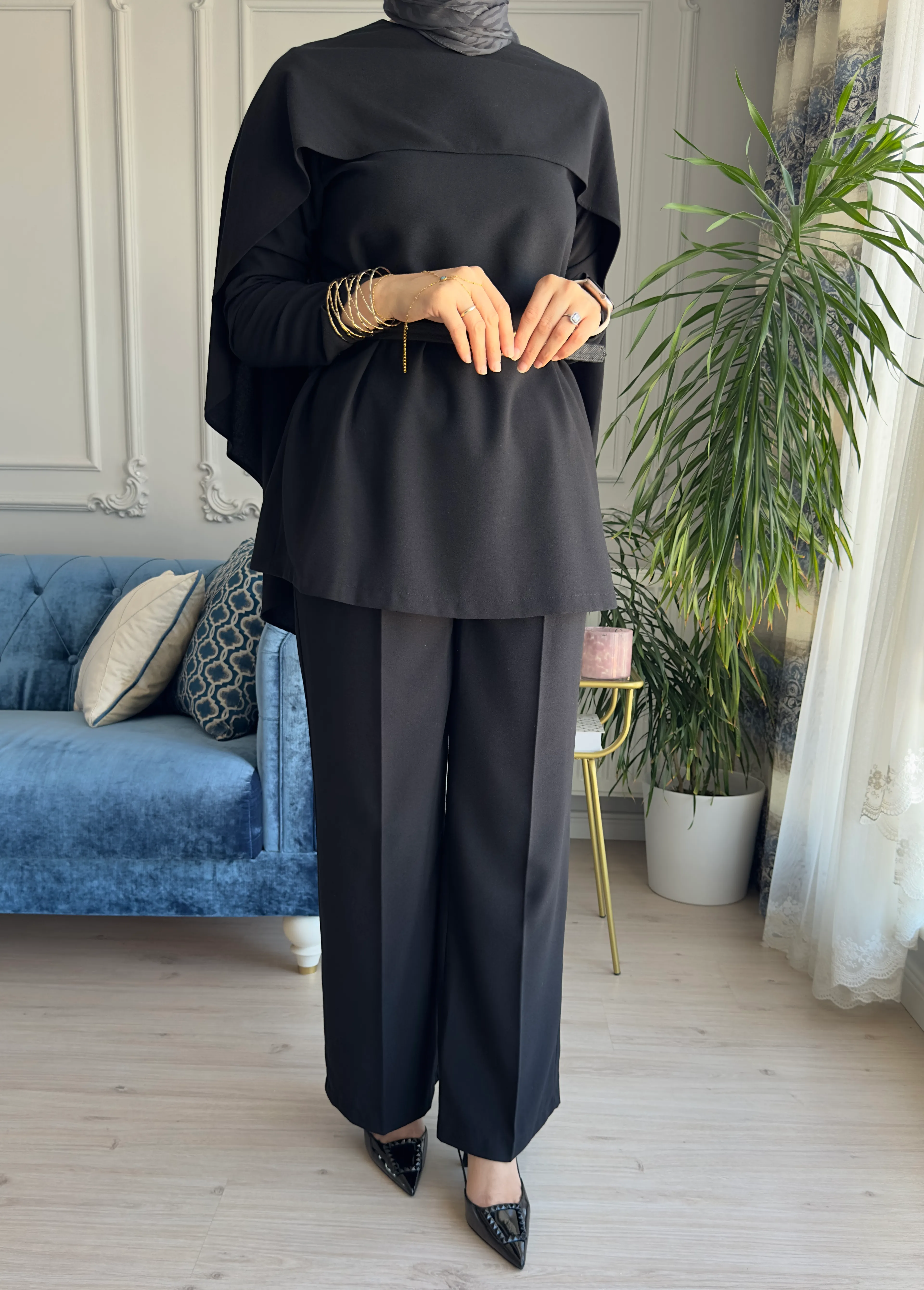 Pelerinli Takım Siyah