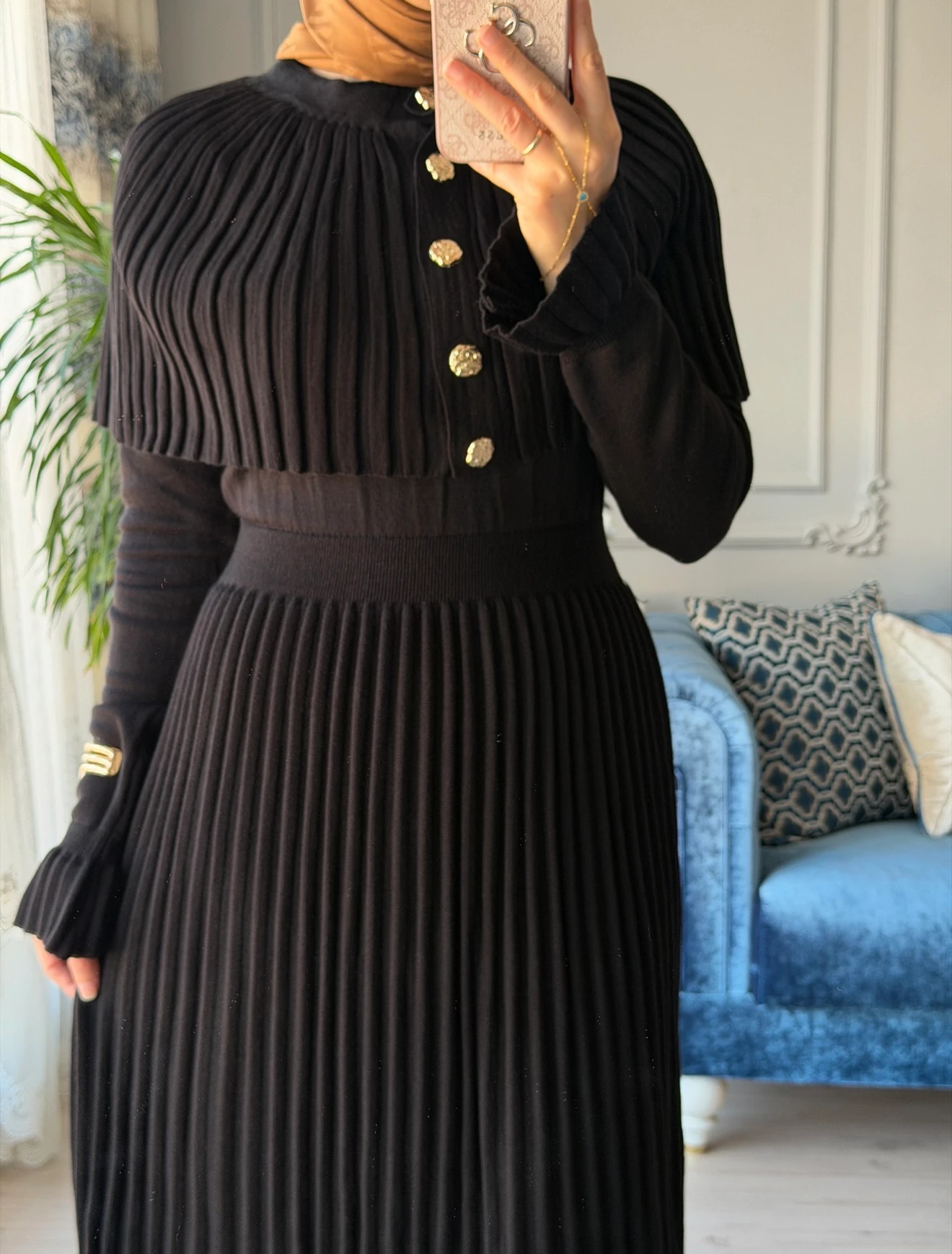 Afra Piliseli Elbise Siyah