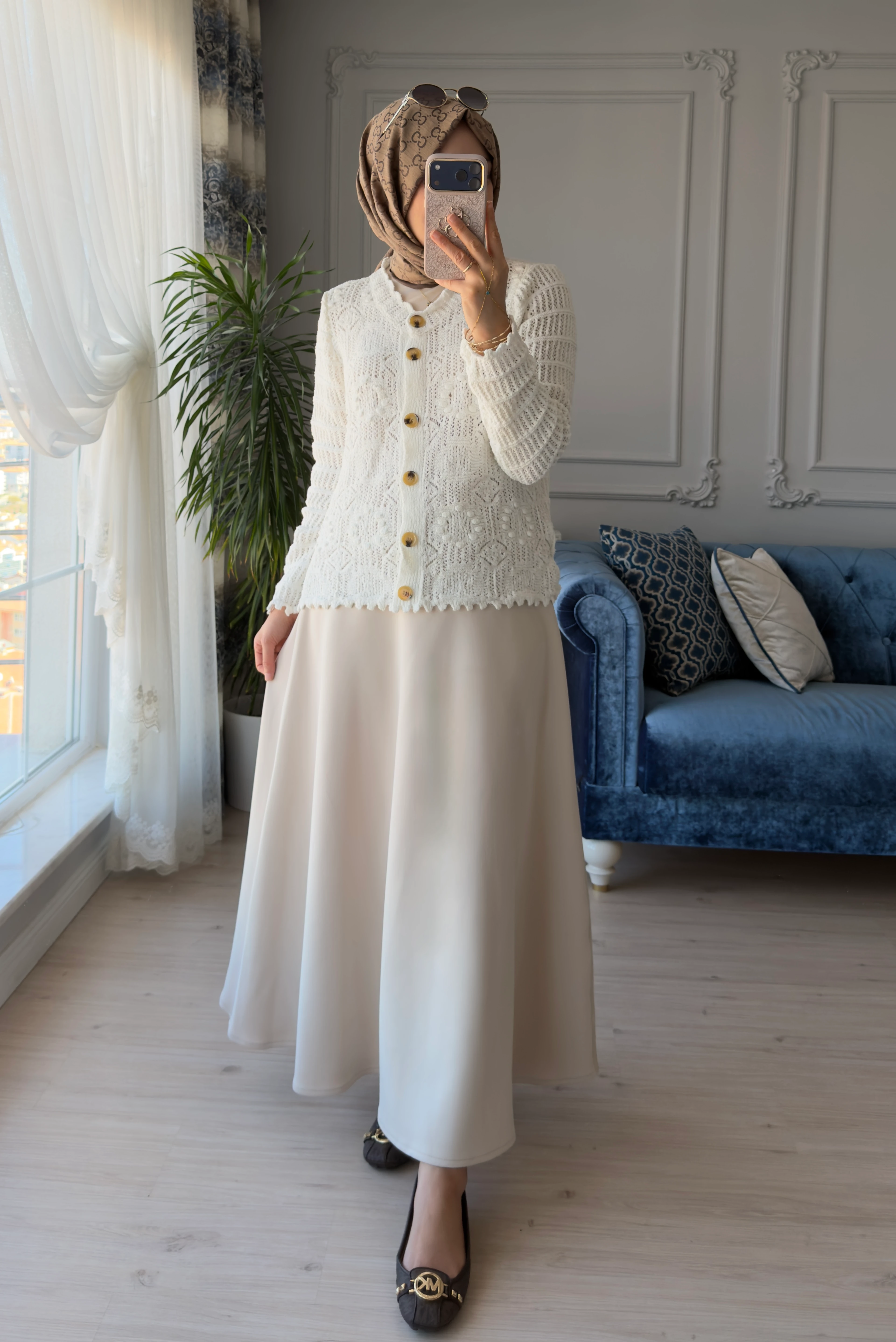 Düğmeli Hırka Ekru