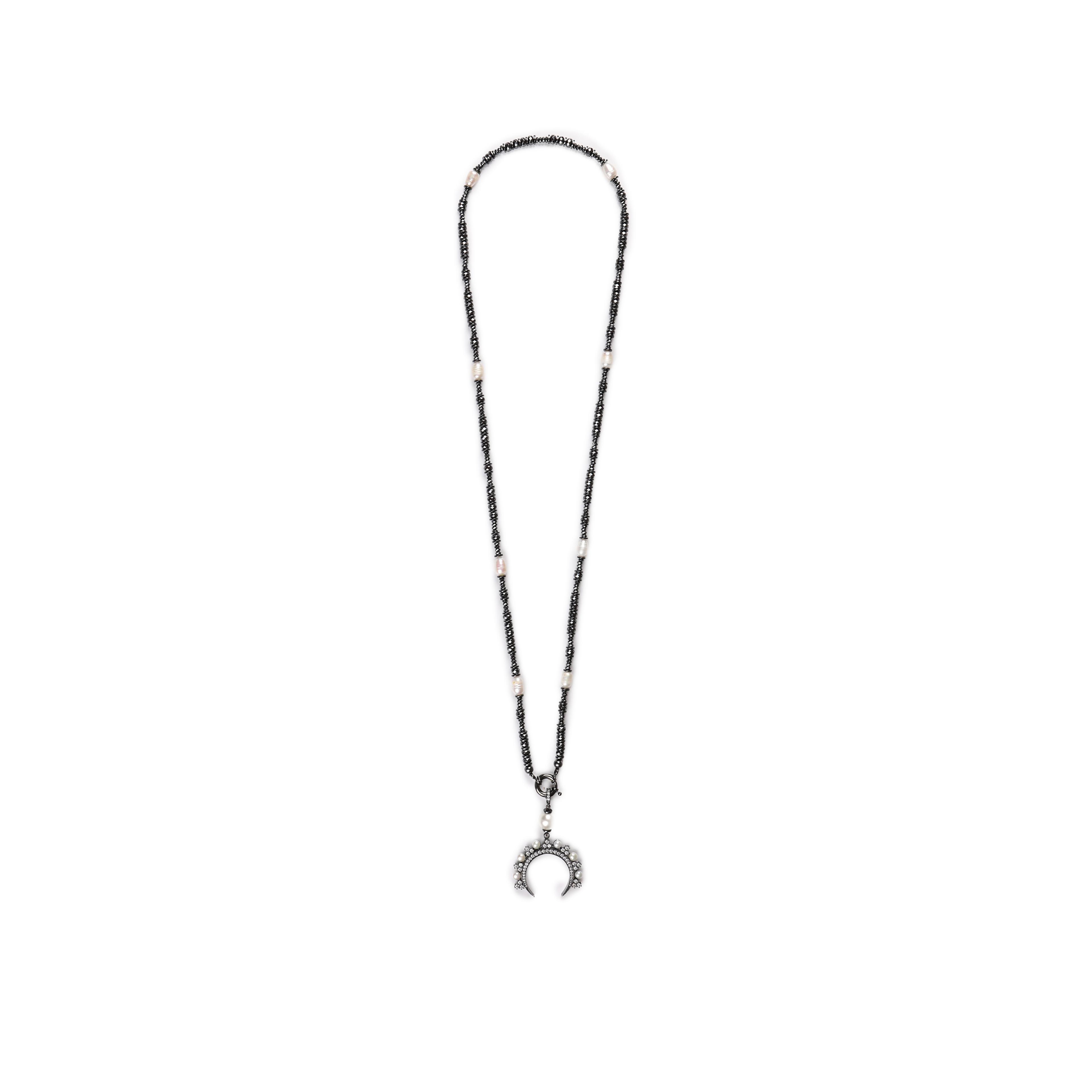Moonlight Elegance Kolye