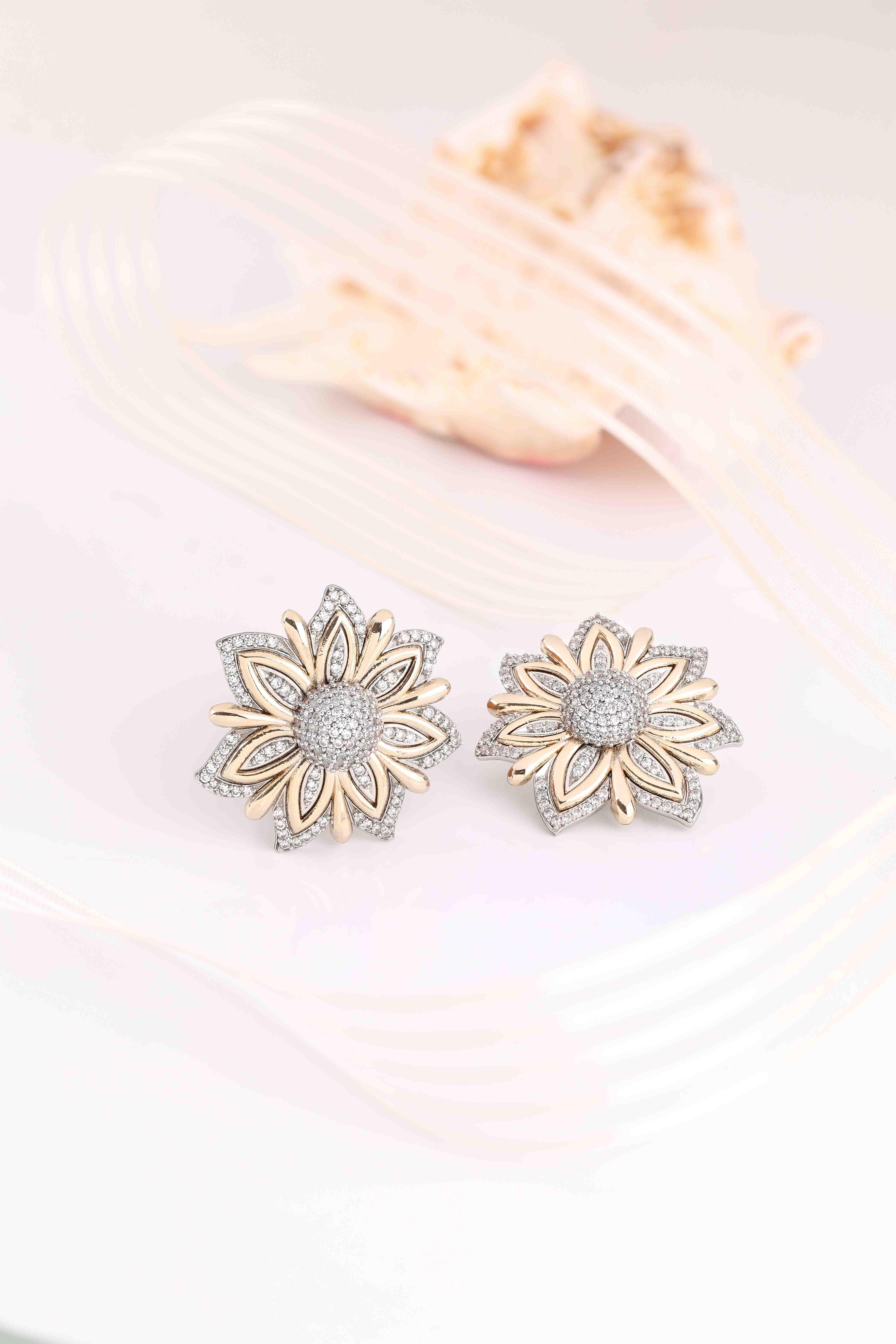 Lotus Çiçeği Küpe