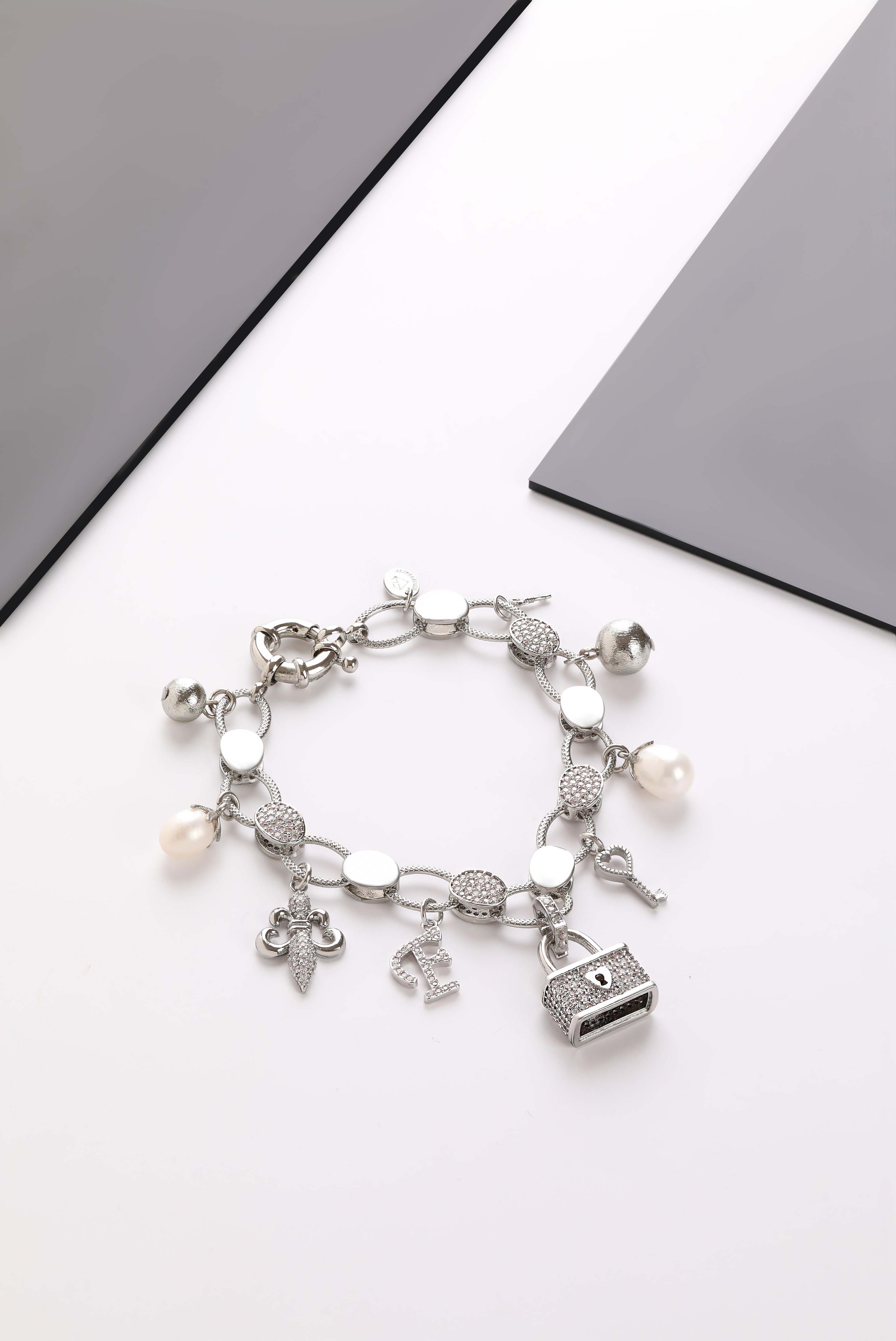 Luck Charm Bileklik