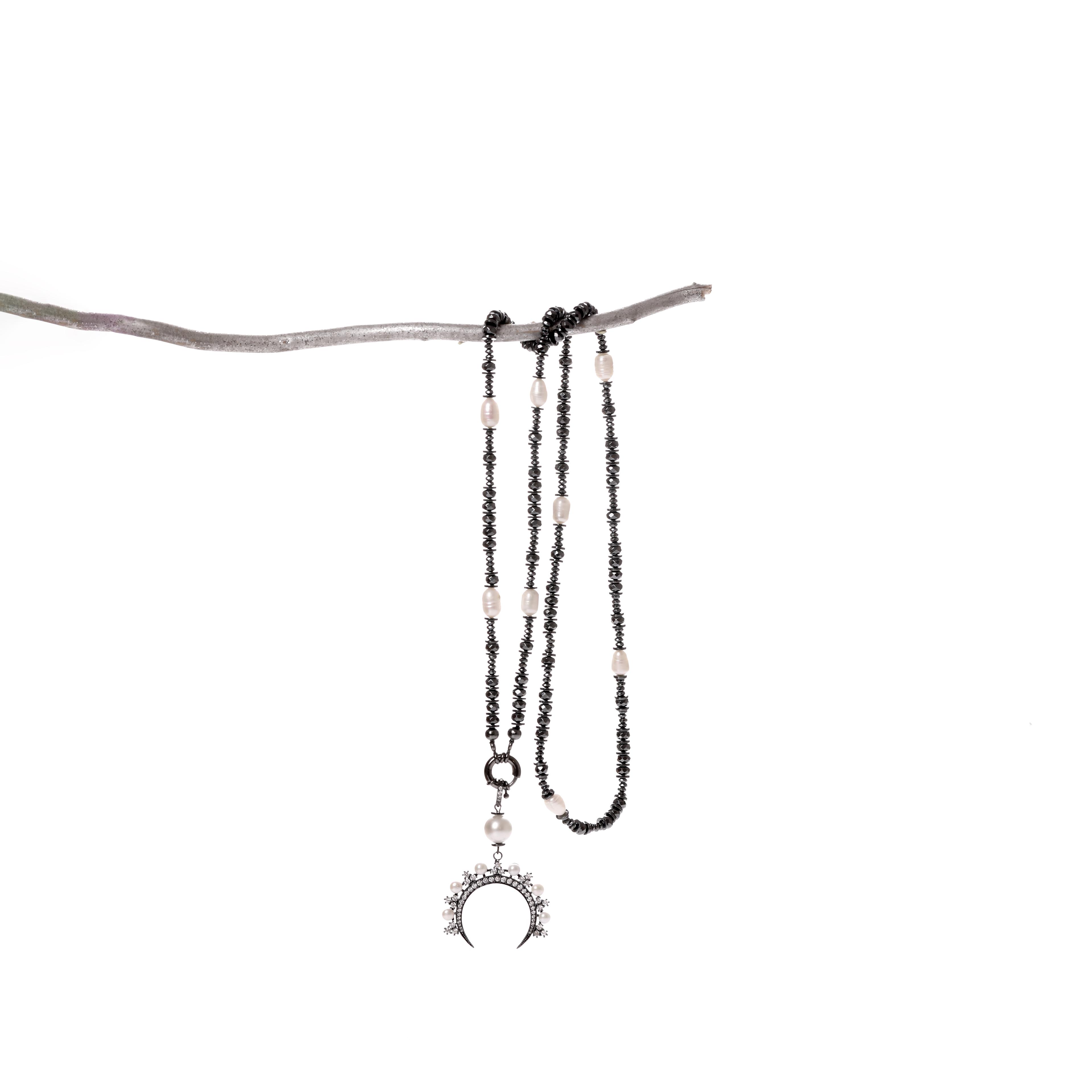 Moonlight Elegance Kolye