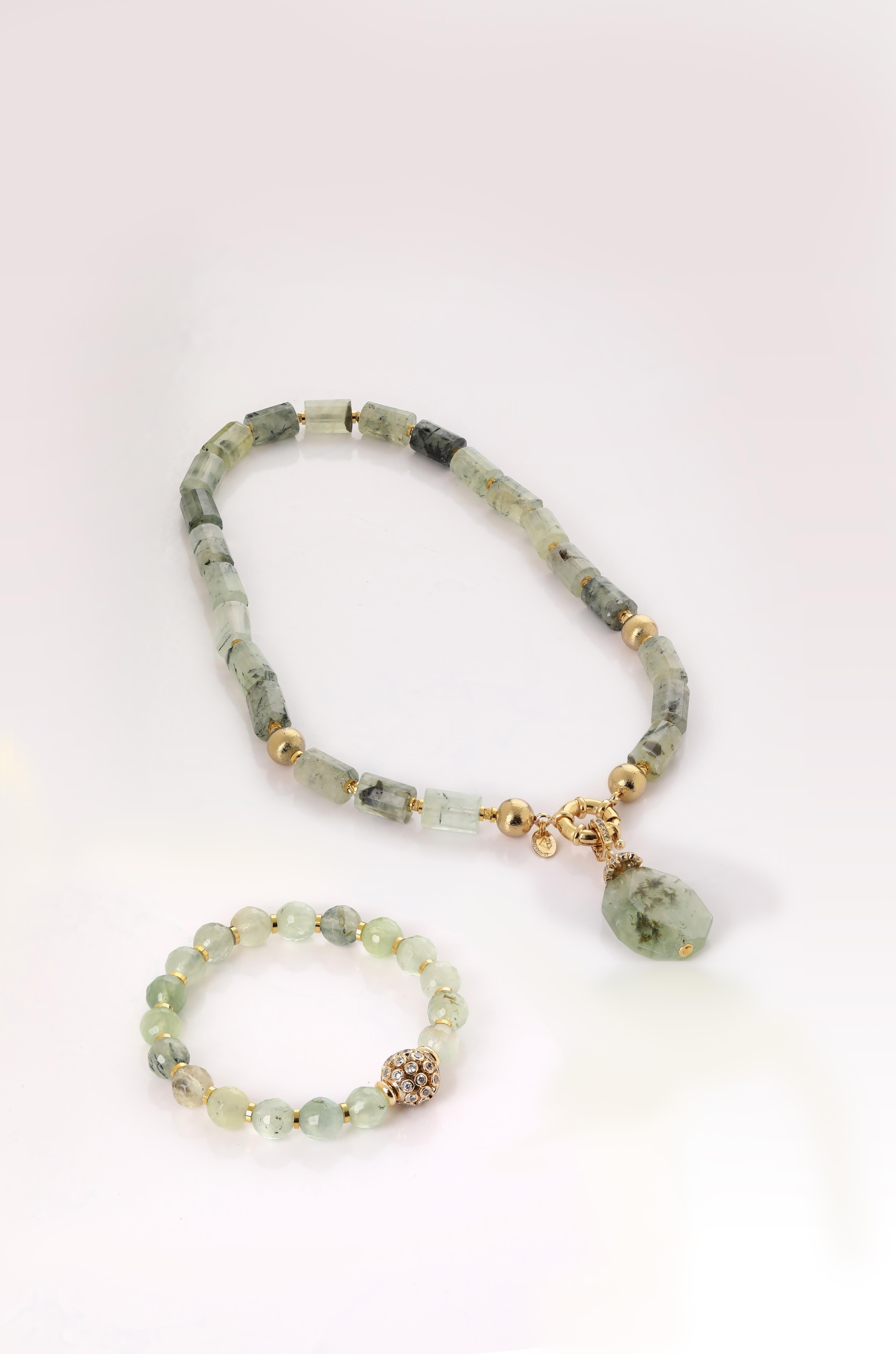 Prehnite Taşı Kolye