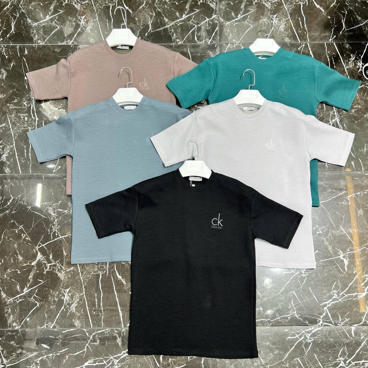 Calvin Klein T-shirt