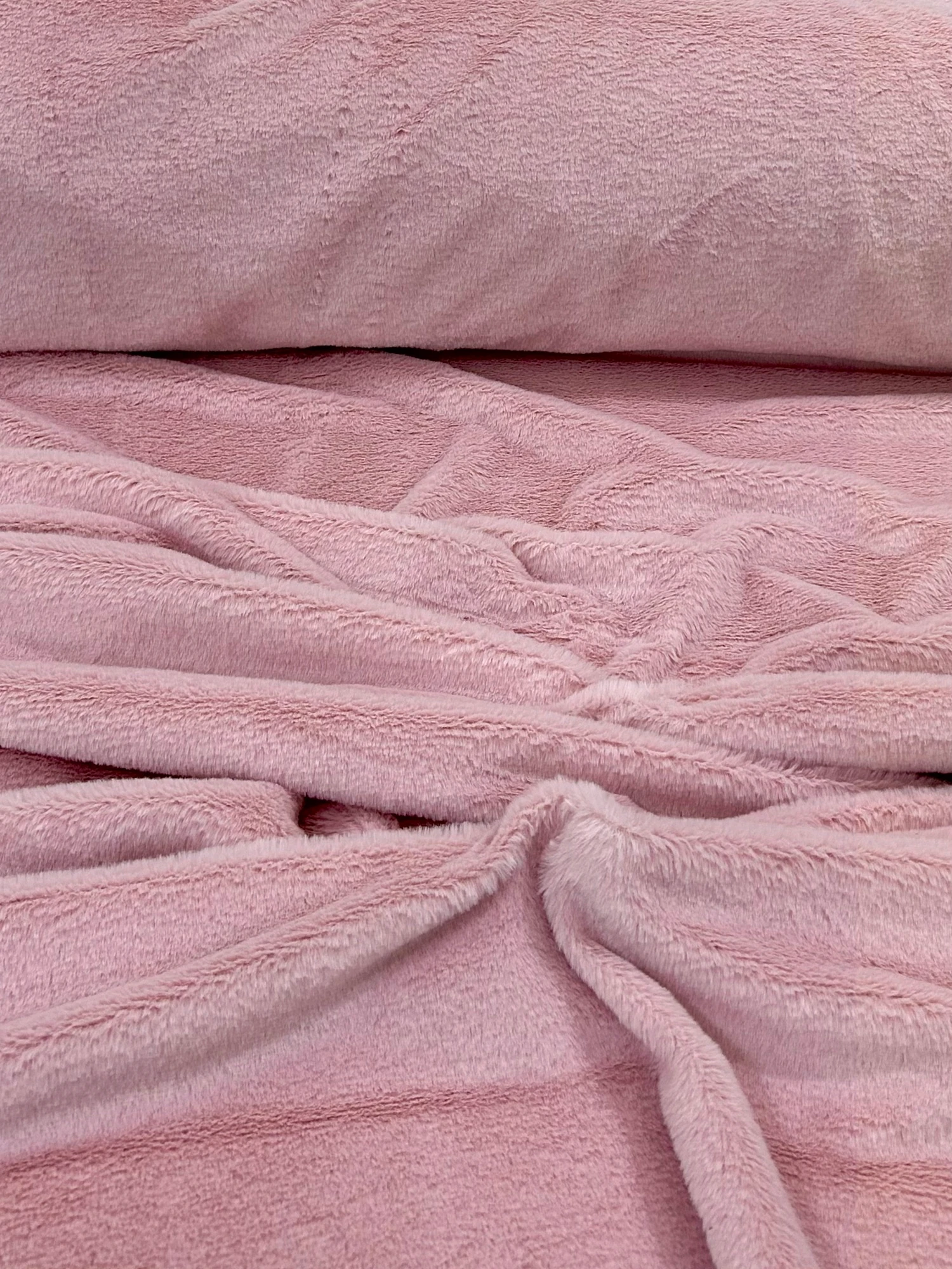 İthal Düz Renk Peluş Kumaş - Toz Pembe