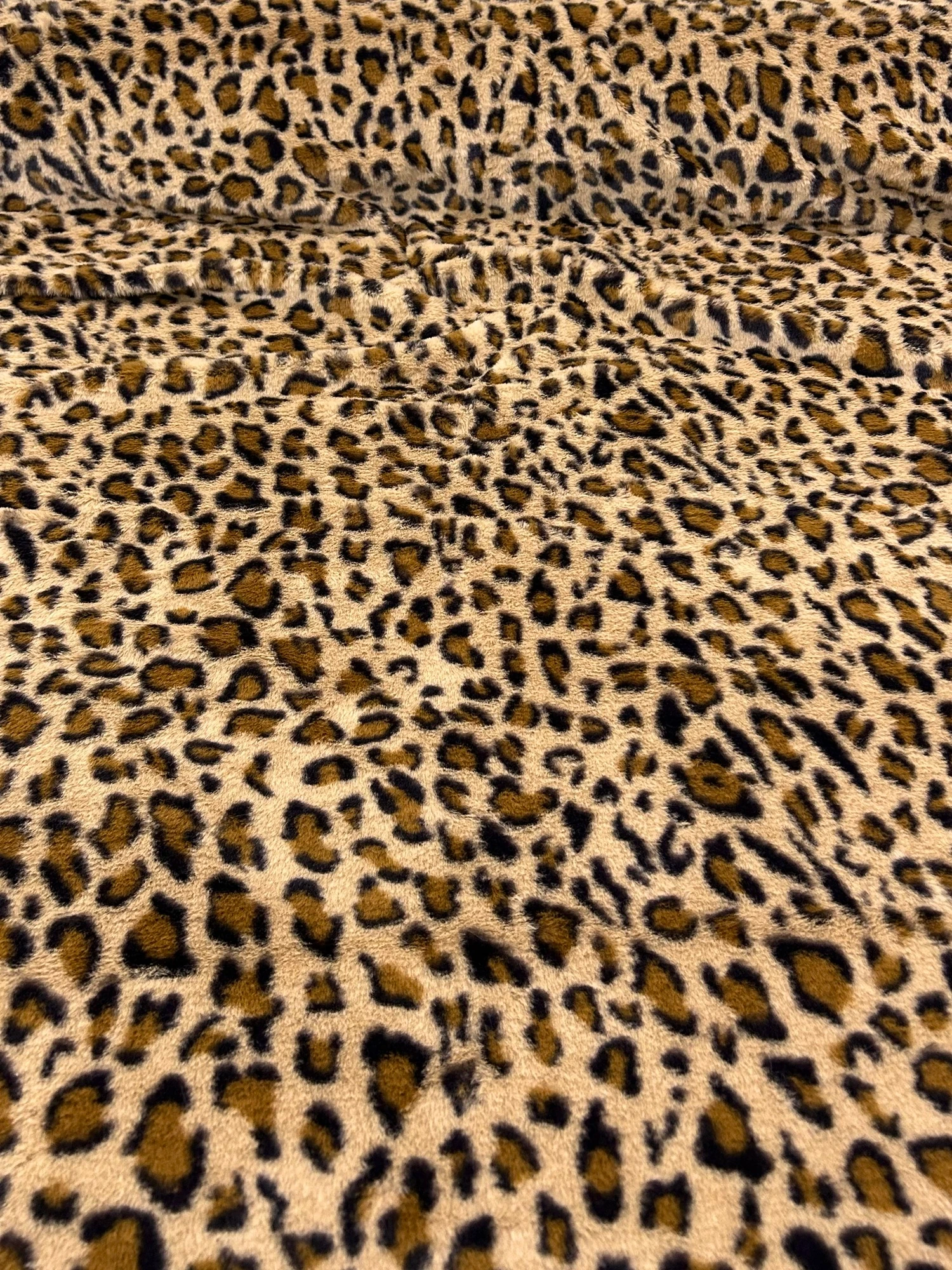 İthal Leopar Desenli Baskılı Peluş Kumaş - Koyu Leopar