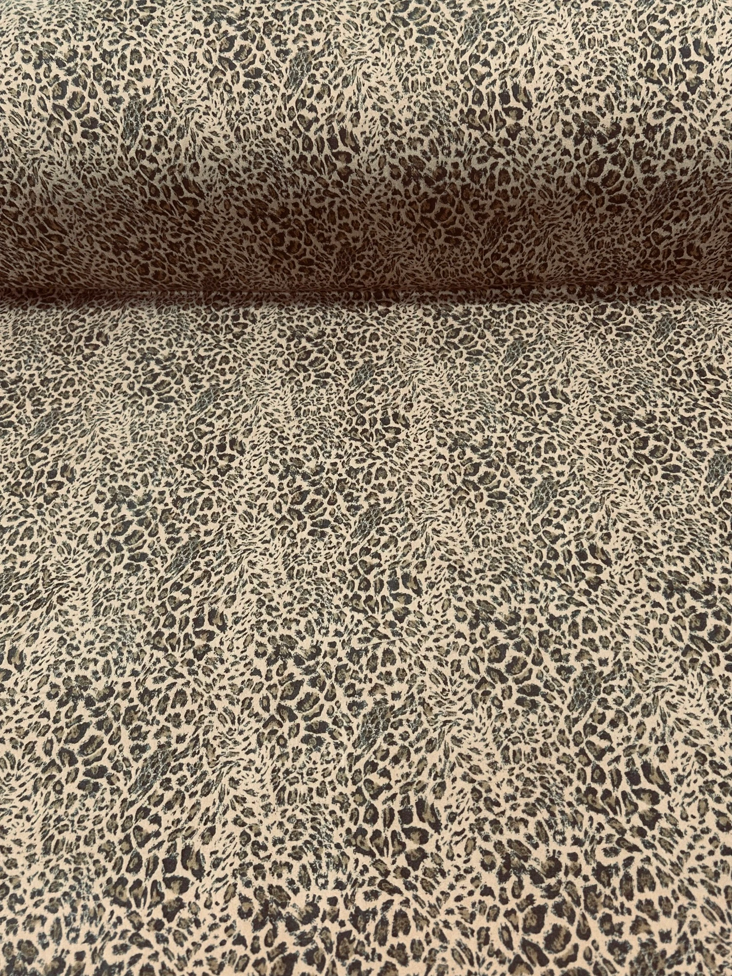 Leopar Desenli Mikro Süet Penye Kumaş - Mikro Leopar