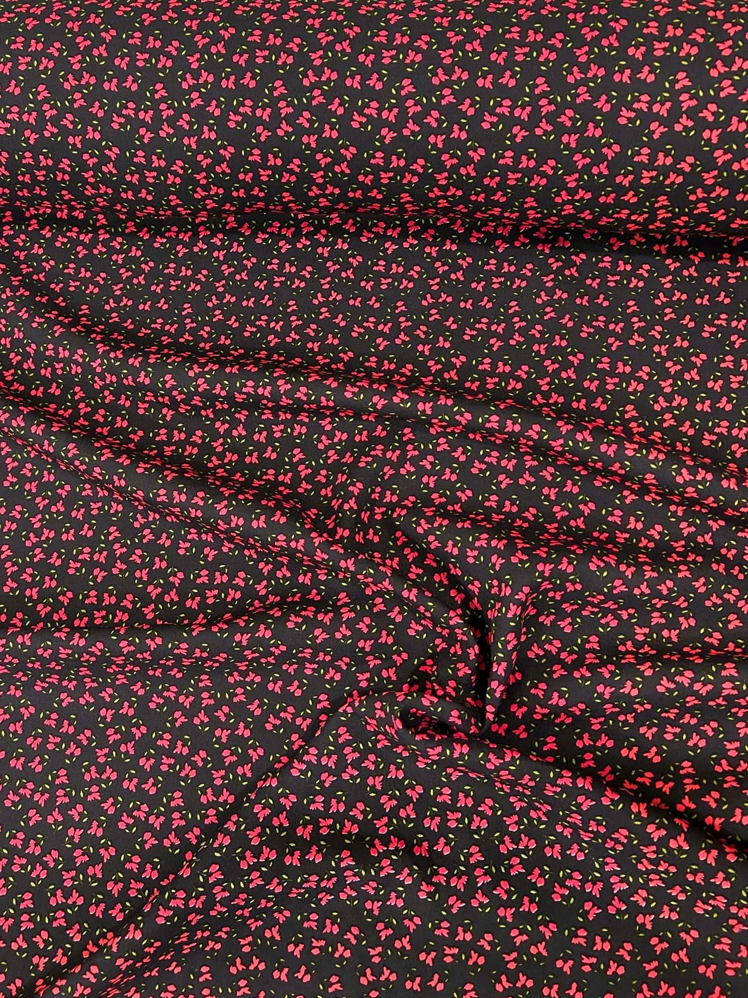 İthal Minel Desenli Dokuma Viskon Kumaş