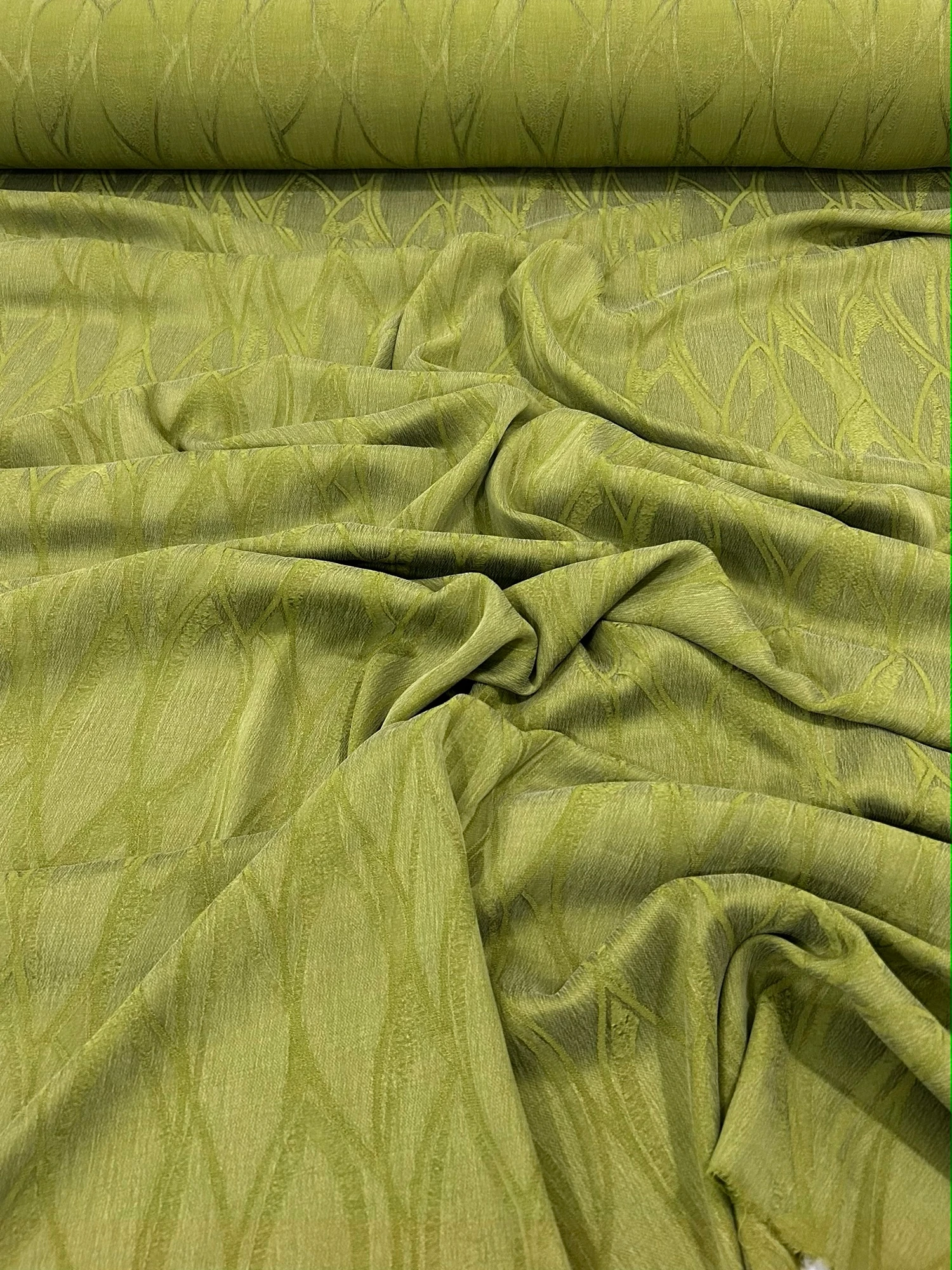 Jakar Desenli Cupra İpek Kumaş - Yağ Yeşili