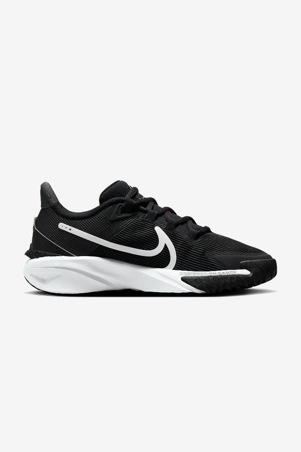 Nike star runner all black best sale