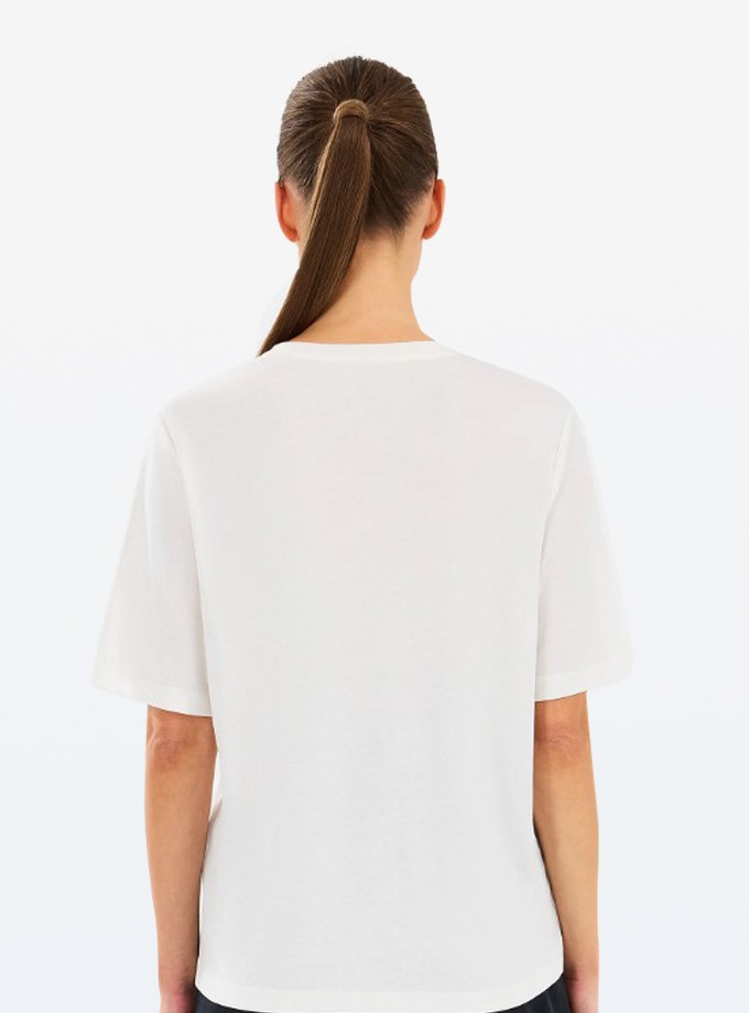 Skechers W Lounge Regular Crew Neck Kadın T-Shirt S2510327-102