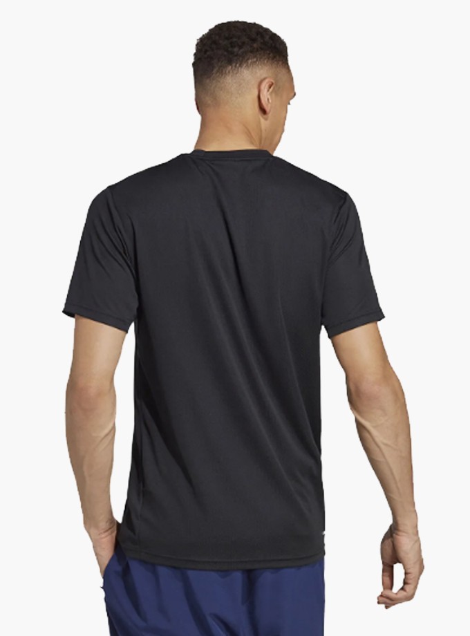 adidas Training Essentials Training Erkek T-Shirt IC7428